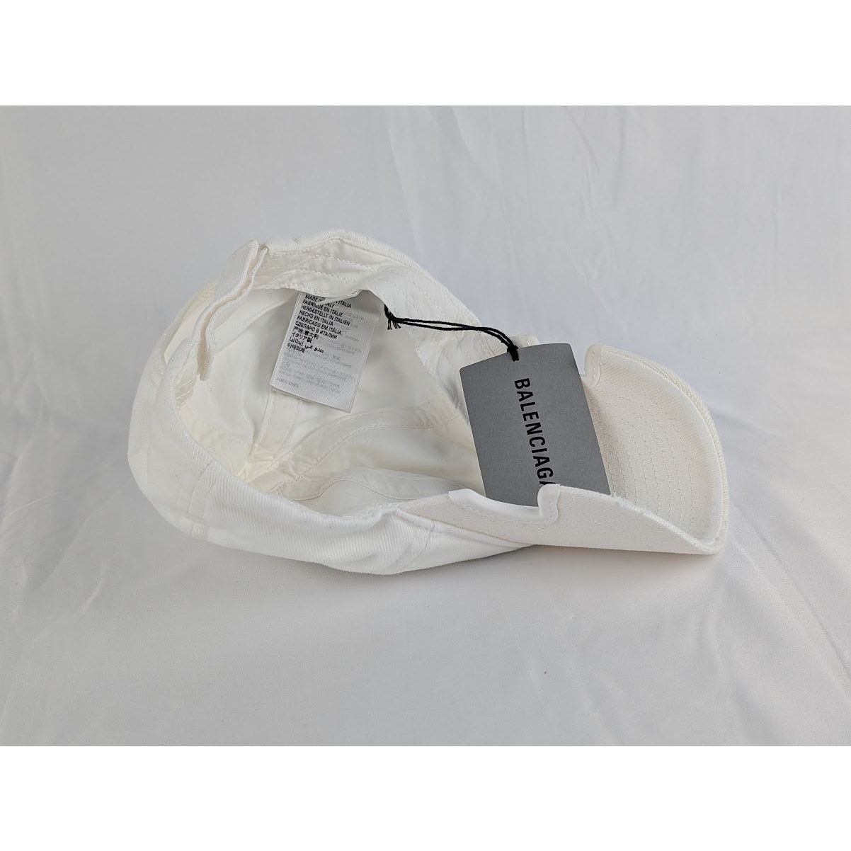 Balenciaga o1rshd1 Q:2 / Size: M / Hat Be Different Cap in White/Black Size ONE SIZE - 4 Thumbnail