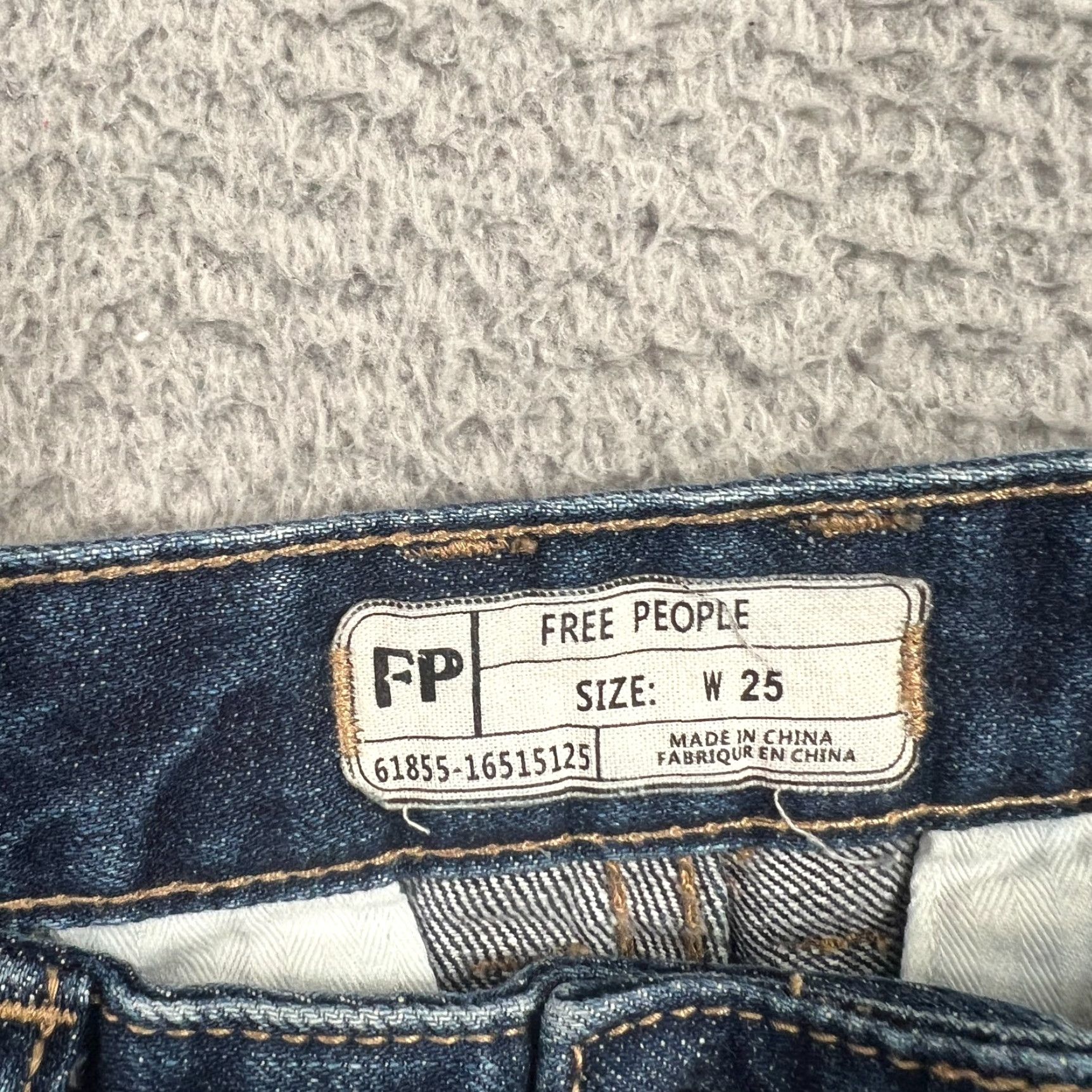 Free People VINTAGE Free People Shorts Womens 25 Denim Casual Floral Blue 90s Style Cotton Baggy Size 42" / US 20 - 5 Thumbnail