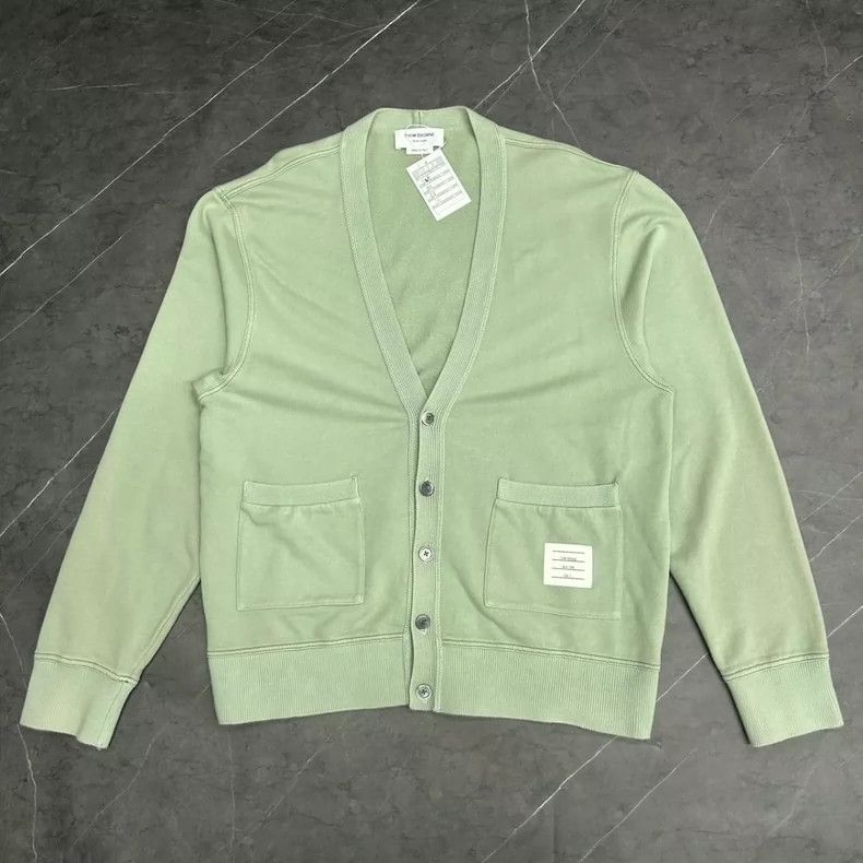 Thom Browne Thom Browne size3 A green tea sweater Size US L / EU 52-54 / 3 - 1 Thumbnail
