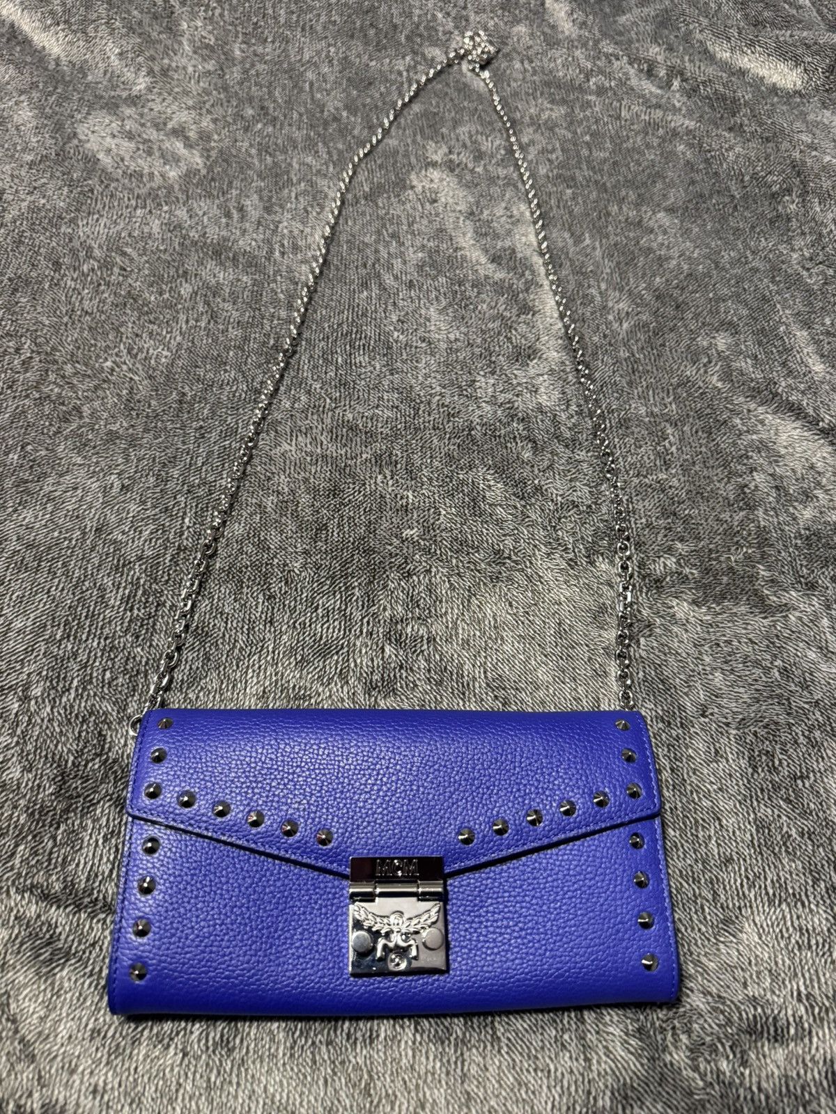 MCM MCM chain bag, Blue body with silver chain. Size ONE SIZE - 2 Thumbnail