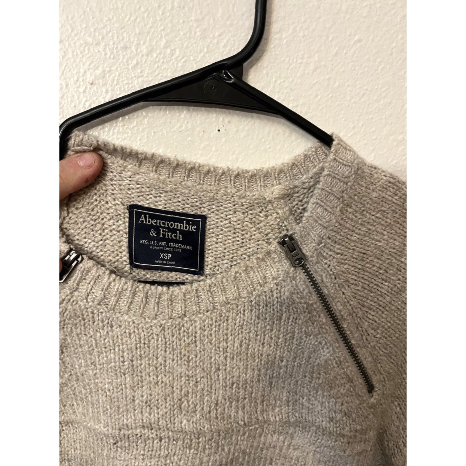 Abercrombie & Fitch Abercrombie & Fitch Sweater Dress Zipper Accents Women’s Size PXS Beige Casual Knit Pullover Crew Neck Long Sleeve Zip Size XS / US 0-2 / IT 36-38 - 2 Thumbnail