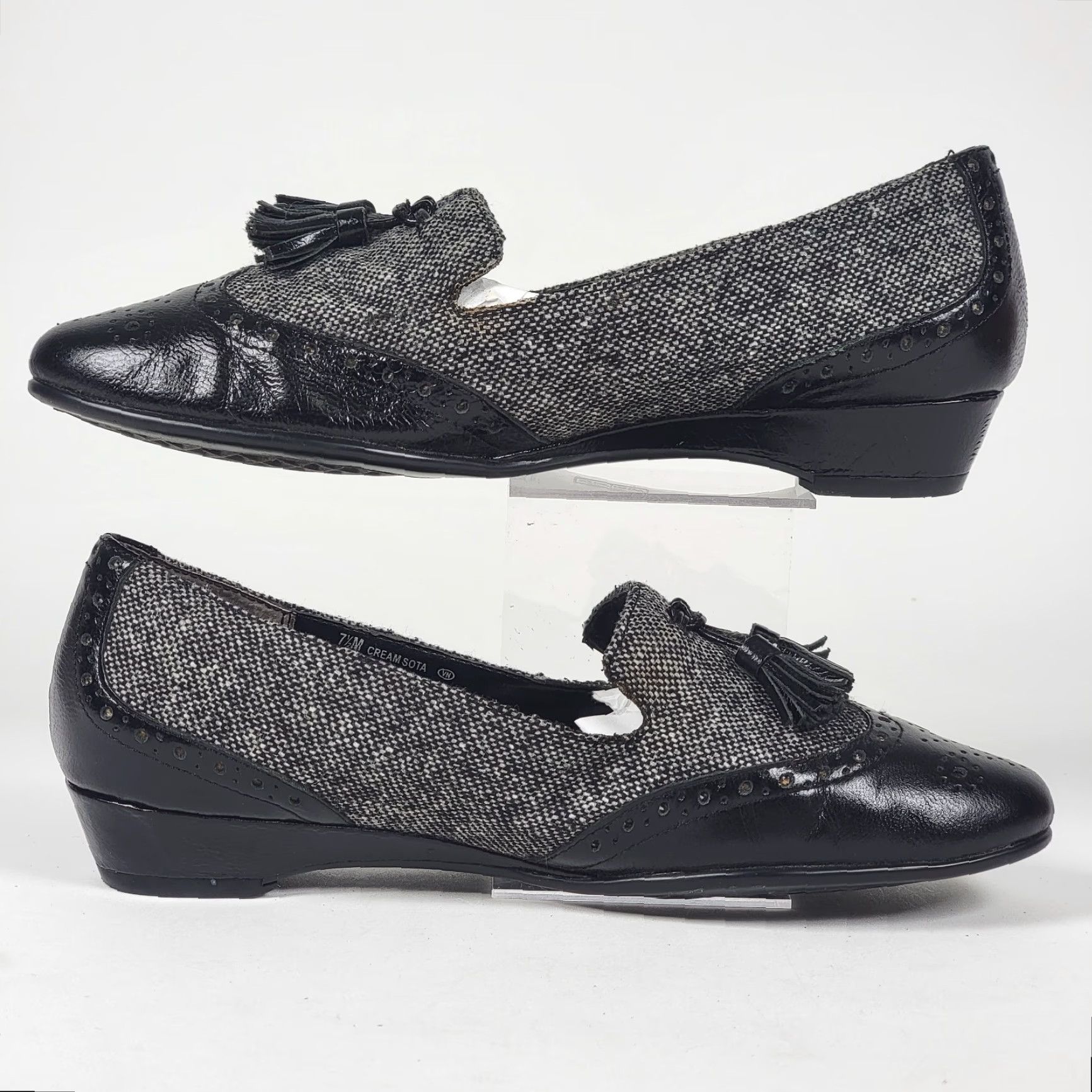 Vintage Aerosoles Women's Loafer Wing Tip Tasseled Sota Cream Black Patent Leather Fabric Slip On Flat Heel Womens 7.5 Comfort Casual Size US 8 / IT 38 - 3 Thumbnail