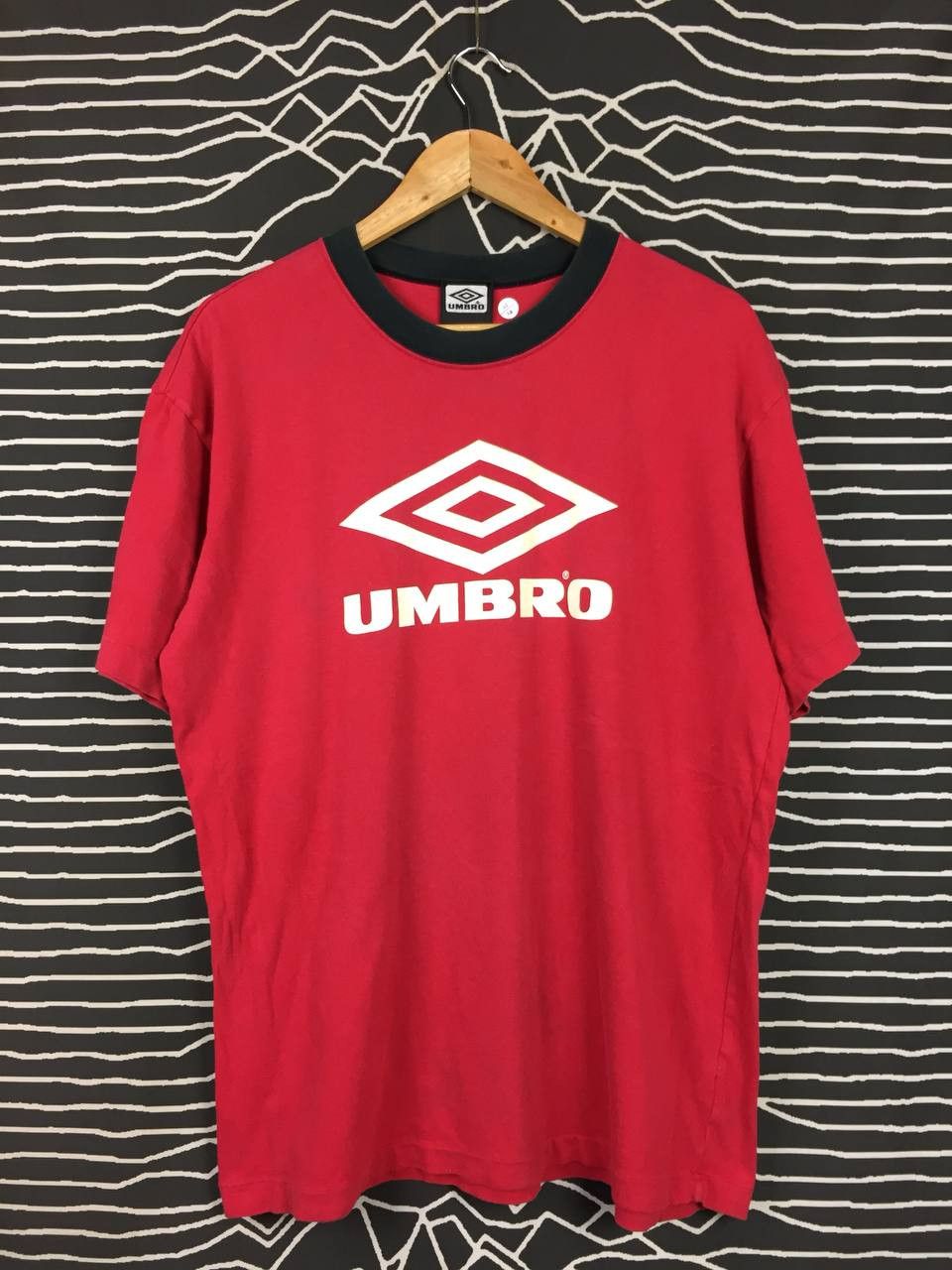 Umbro × Vintage Vtg Umbro Descente Spell Out Logo Single Stitch Tee Size US XL / EU 56 / 4 - 2 Thumbnail