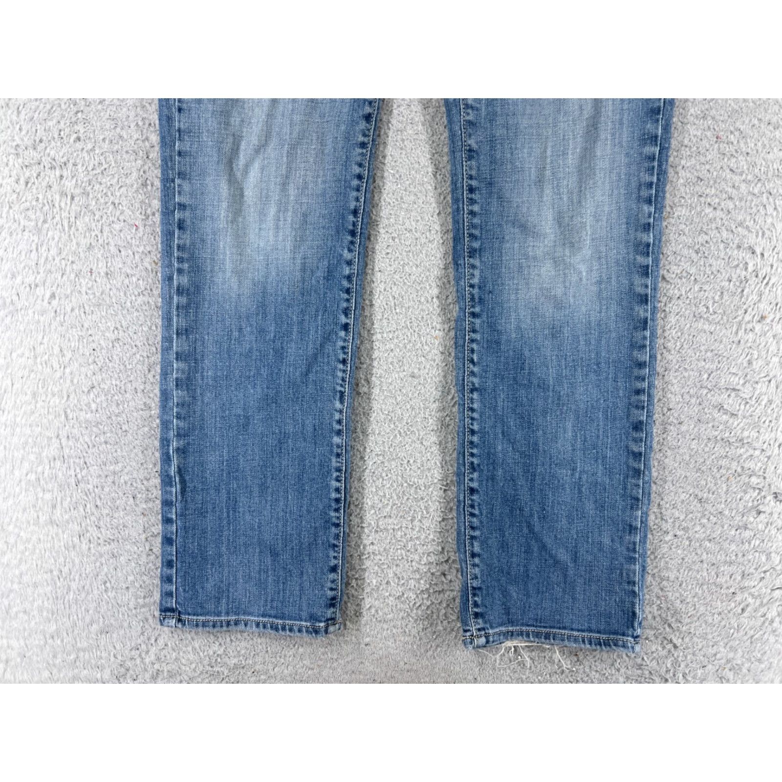Calvin Klein Calvin Klein Jeans Women 8 Blue Denim Straight 29x29 Embroidered Cotton 29 Inseam 29 Denim Pockets Medium Wash 5-Pocket Regular Fit Vintage No Size 30" / US 8 / IT 44 - 2 Thumbnail