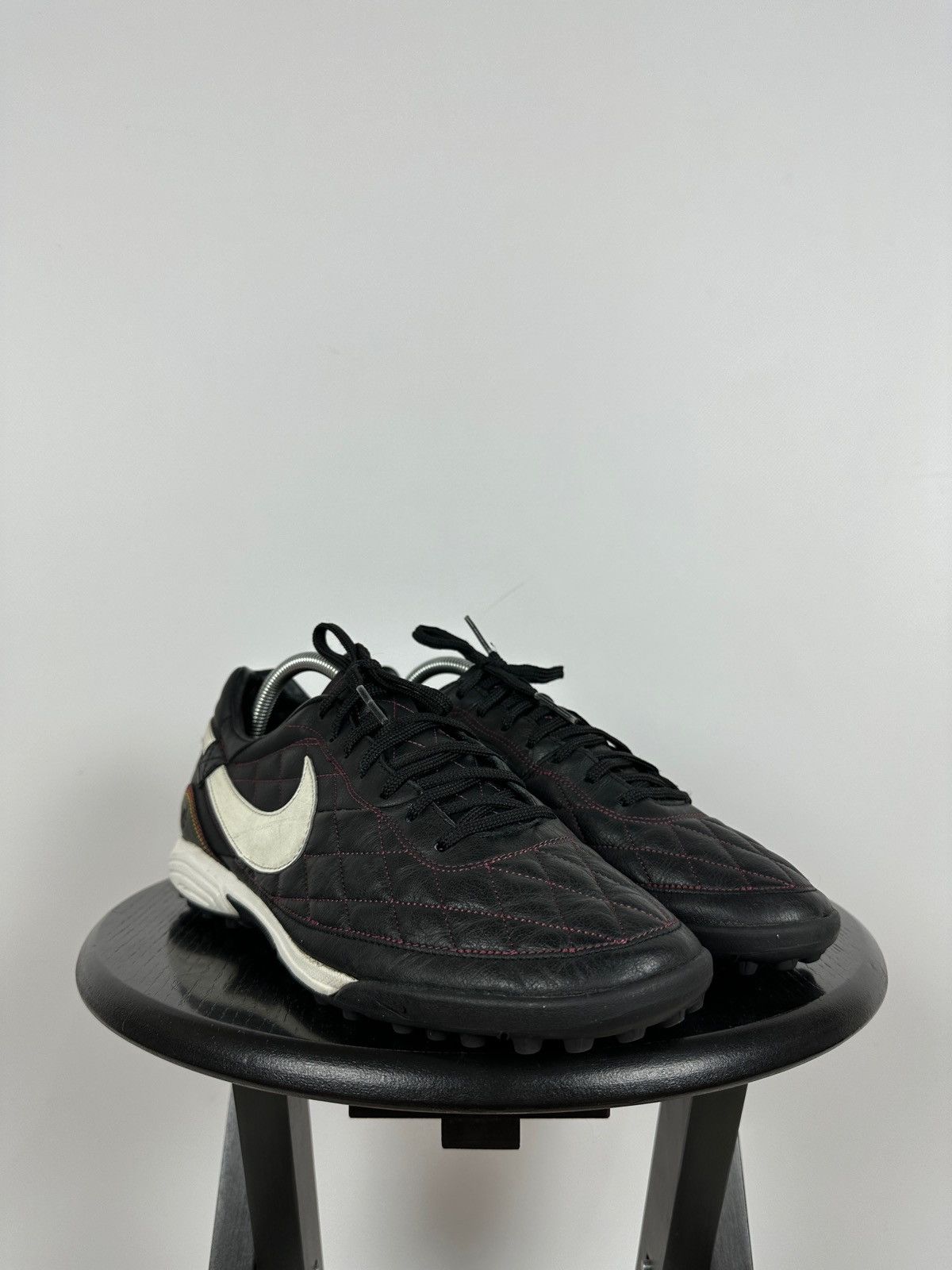 Nike 2008 Nike Tiempo R10 Ronaldinho Leather Football Shoes Size US 10 / EU 43 - 7 Thumbnail