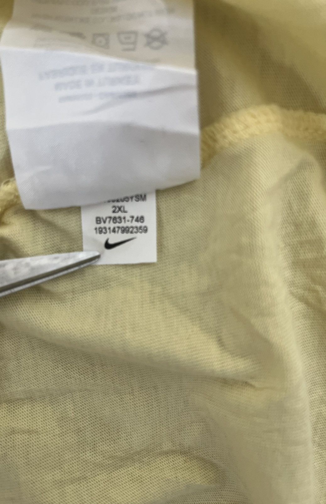 Nike × Vintage Nike Vintage Pinwheel Yellow T-Shirt XXL New Without Tags Size US XXL / EU 58 / 5 - 7 Thumbnail
