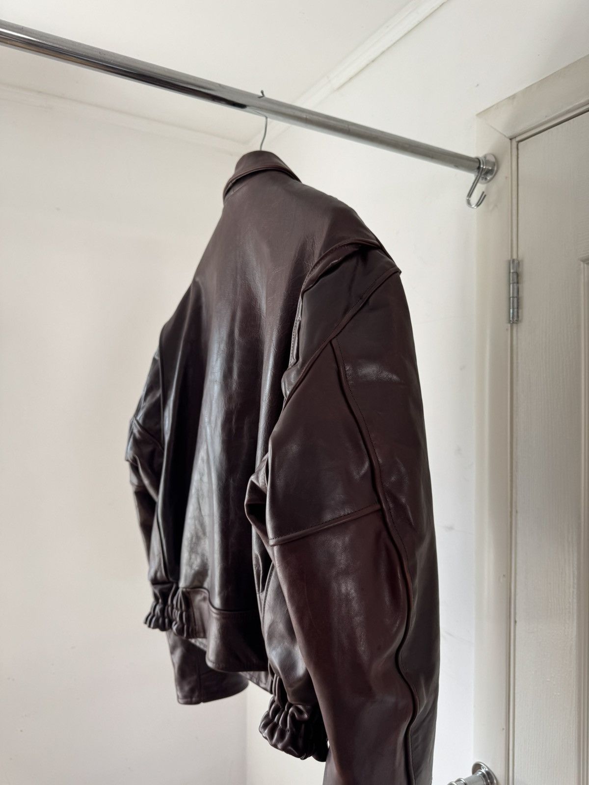 Vintage Vintage 1990 RIVETS BIKER LEATHER Jacket Deep Brown Size US XL / EU 56 / 4 - 4 Thumbnail