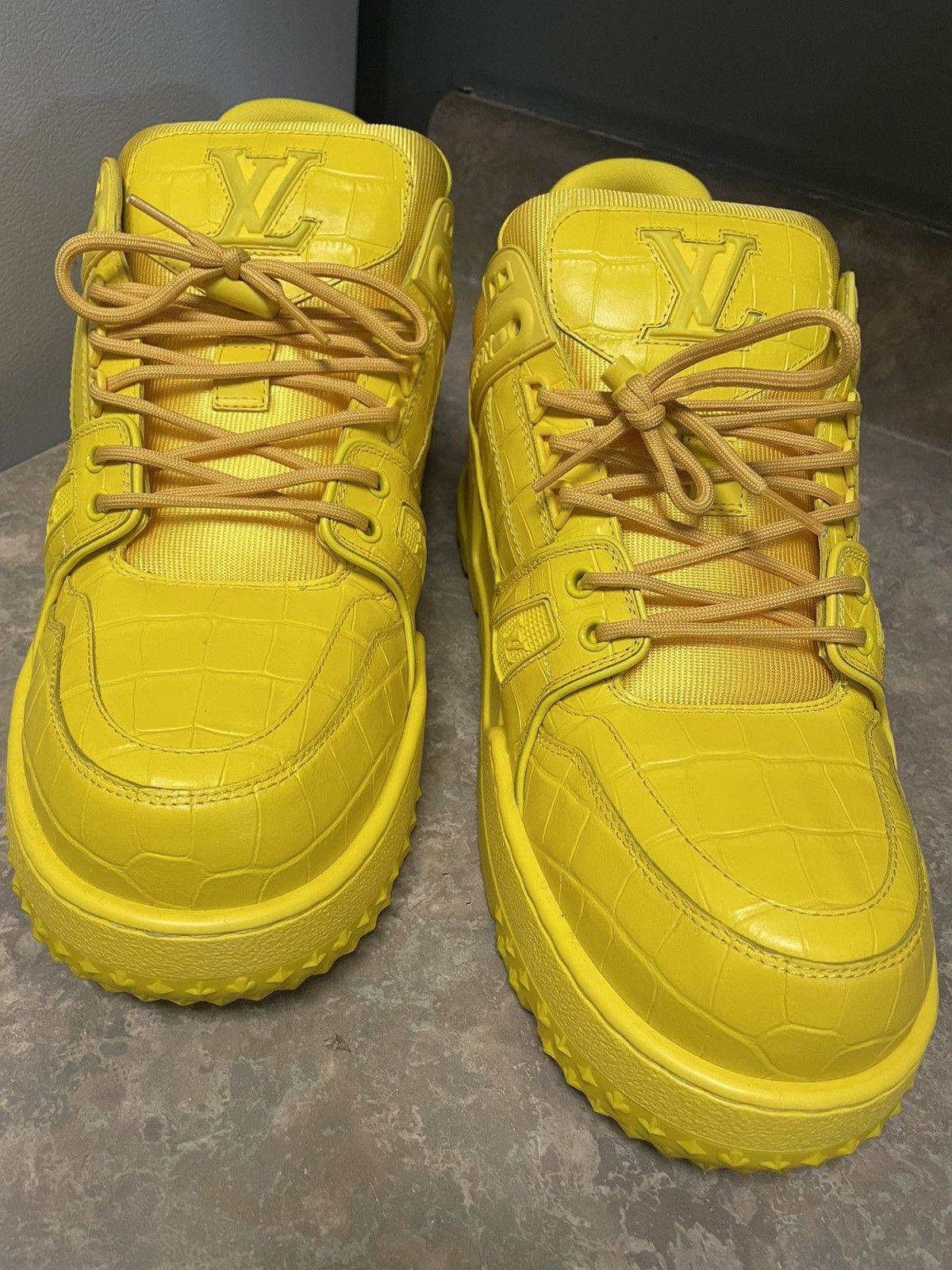 Louis Vuitton LV trainer maxi sneaker Size US 11 / EU 44 - 4 Thumbnail