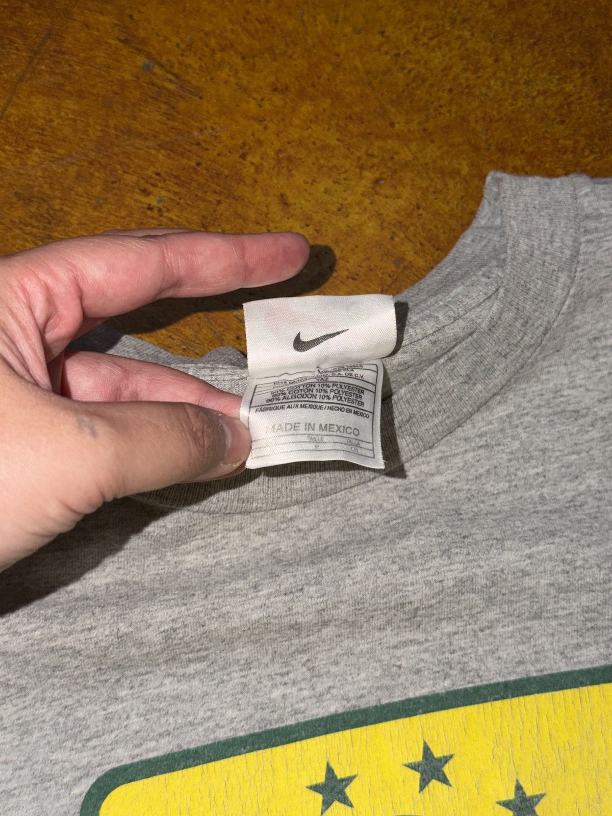 Nike Vintage Brazil 🇧🇷 90's Nike Futebol T-shirt Size US S / EU 44-46 / 1 - 8 Thumbnail