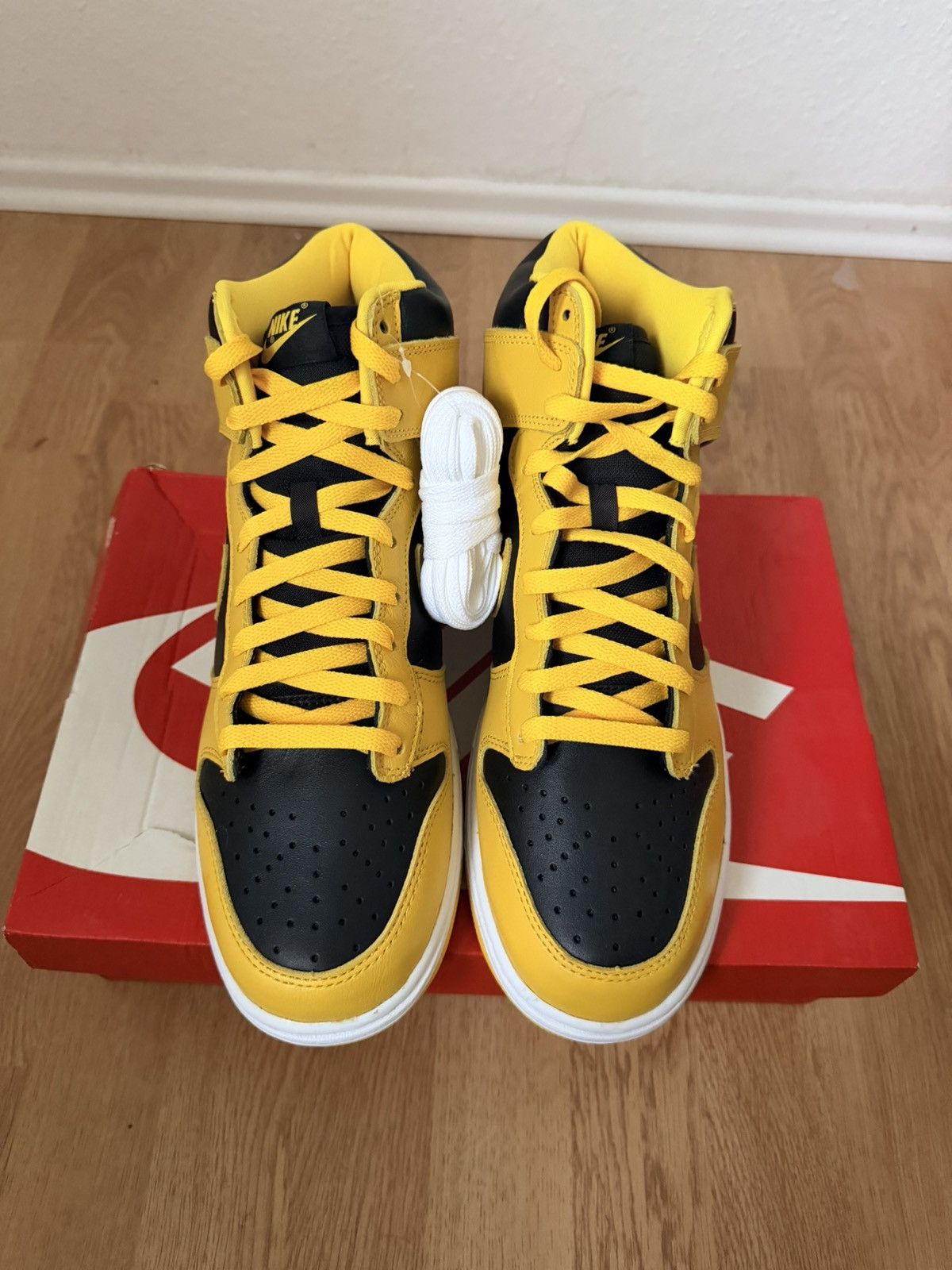Nike Nike Dunk High “Varsity Maize” — CZ8149-002 Size 13 (EU47.5) Size US 13 / EU 46 - 2 Thumbnail