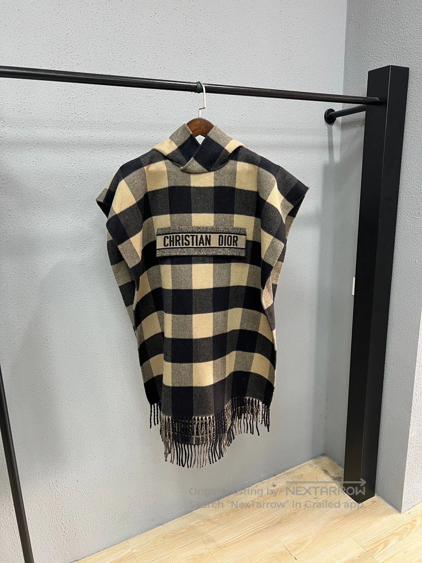Dior plaid wool poncho by dior. Size XS / US 0-2 / IT 36-38 - 1 Thumbnail