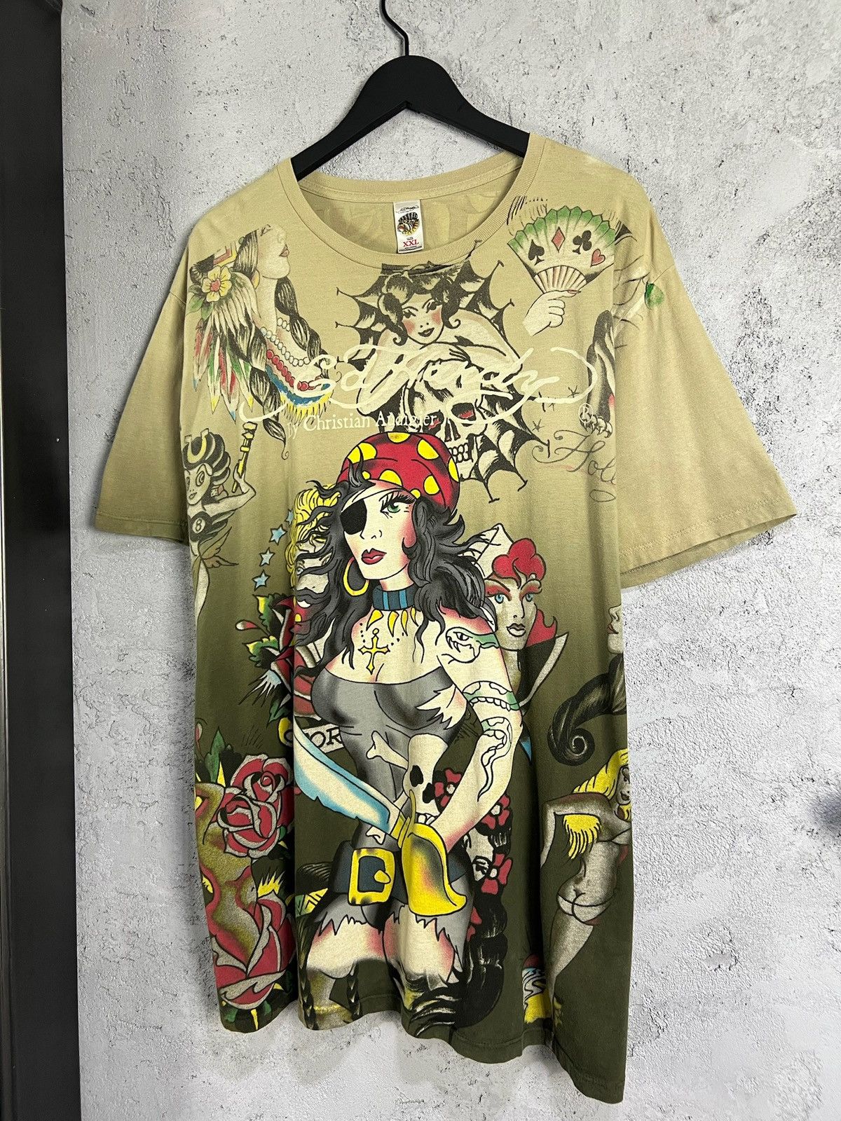 Ed Hardy Vintage Ed Hardy Christian Audigier sexy girl pirate t-shirt Size US XXL / EU 58 / 5 - 3 Thumbnail