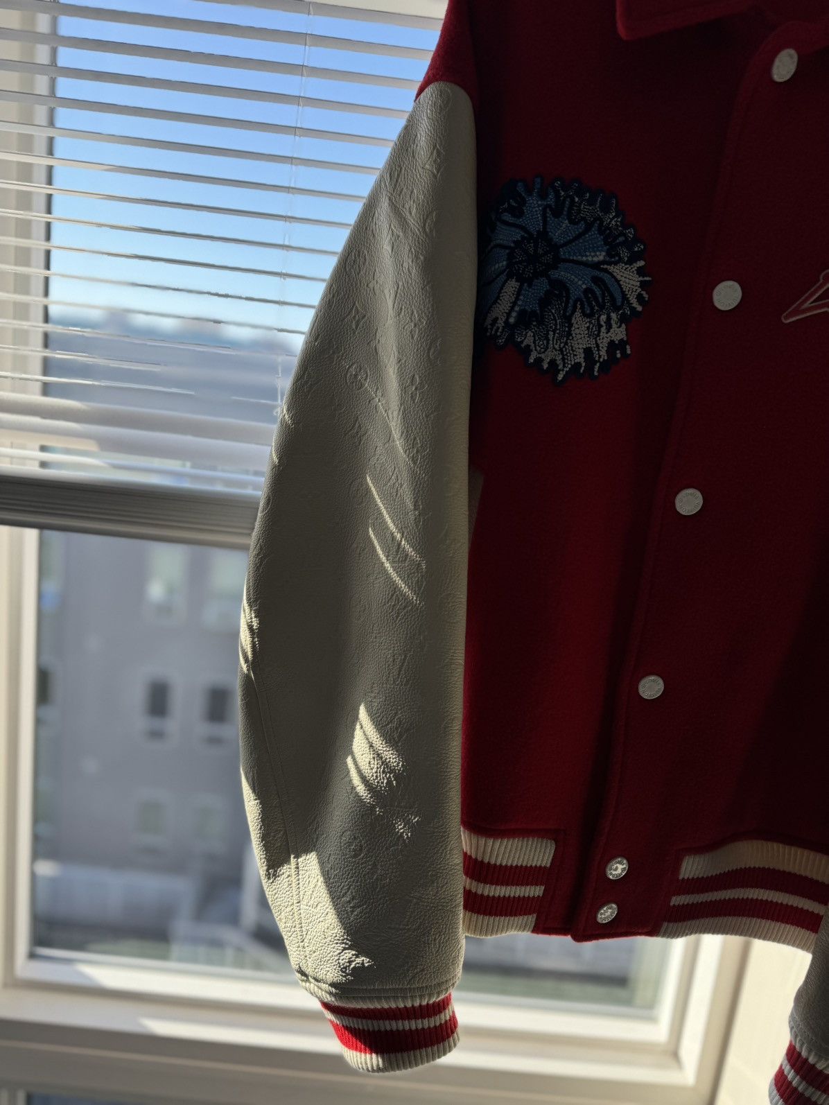 Louis Vuitton × Yayoi Kusama 2023 x Yayoi Kusama Leather Varsity Varsity Jacket Size US XL / EU 56 / 4 - 2 Thumbnail
