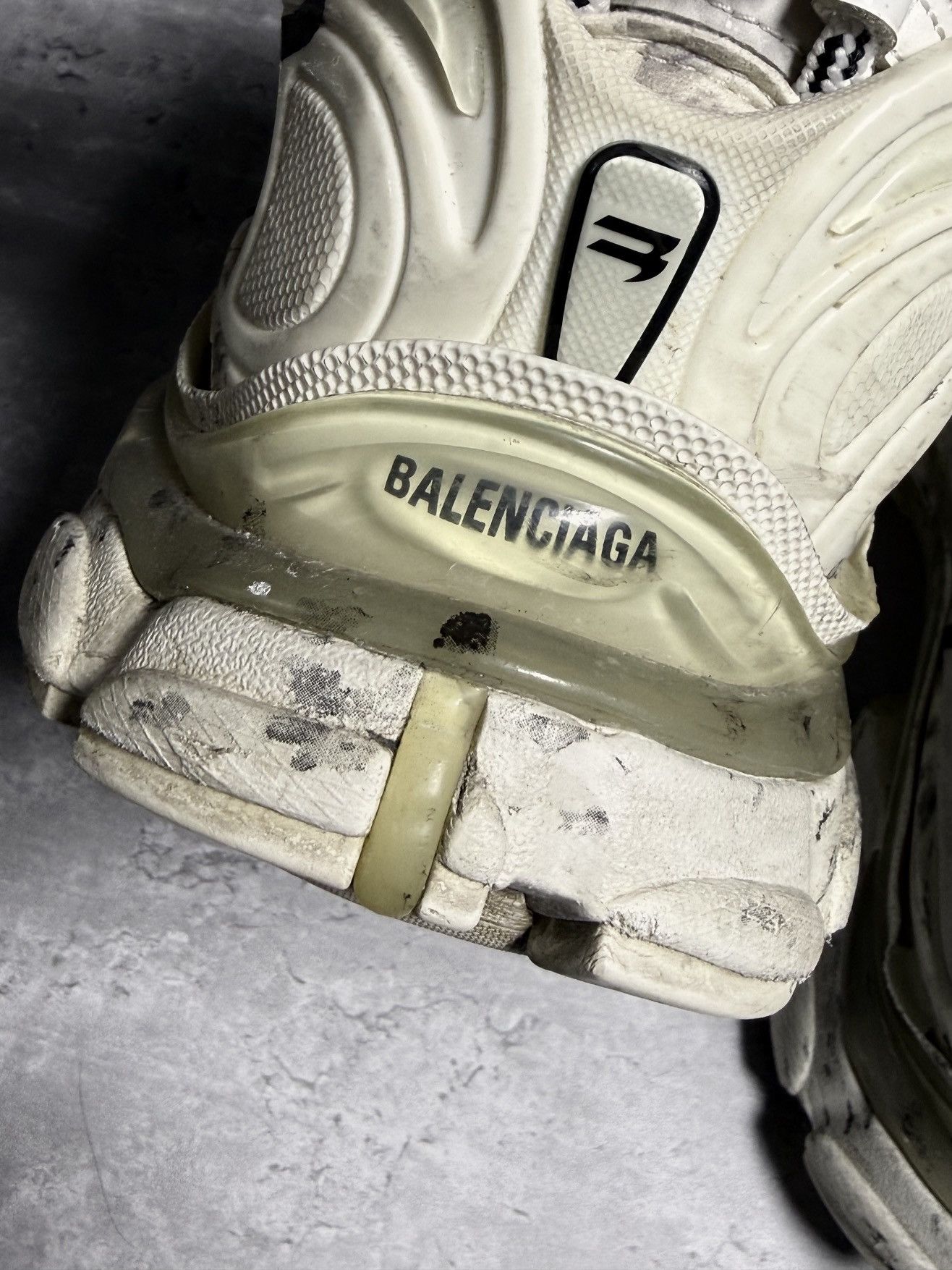 Balenciaga BALENCIAGA Runner Graffiti Sneakers Size US 10 / IT 40 - 10 Thumbnail