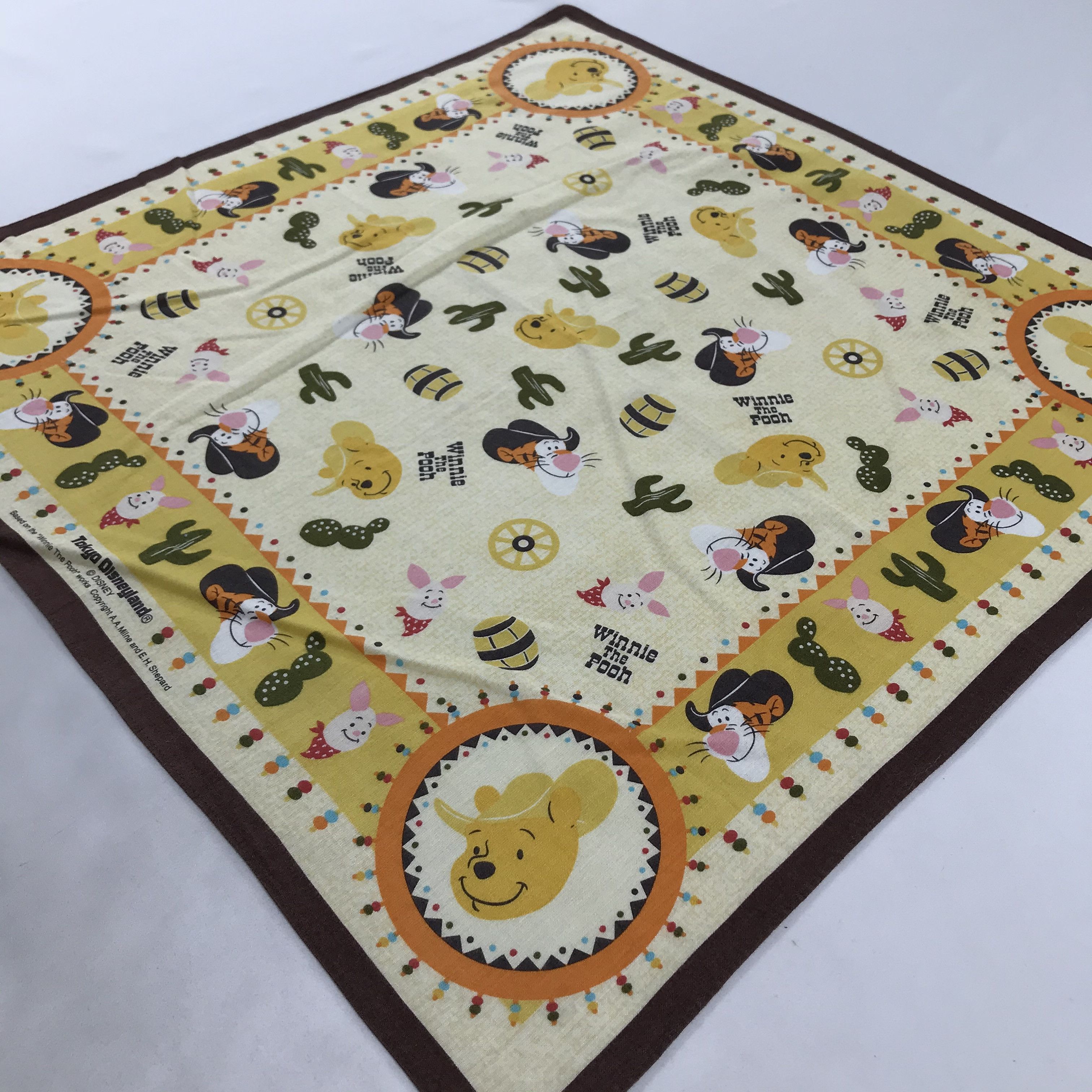 Disney × Japanese Brand × Vintage Disneyland Bandana / Handkerchief / Neckerchief - S1803 Size ONE SIZE - 2 Thumbnail