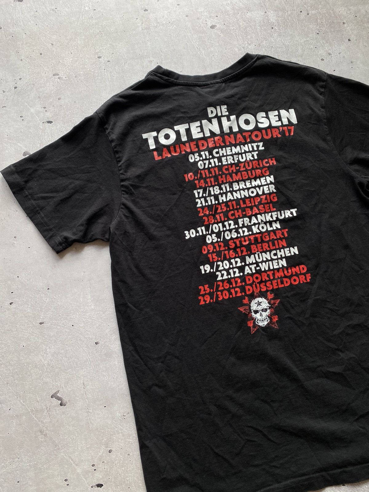 Band Tees Rare Die Toten Hosen LAUNEDER NATOUR'17 Tour T shirt Retro Size US M / EU 48-50 / 2 - 2 Thumbnail