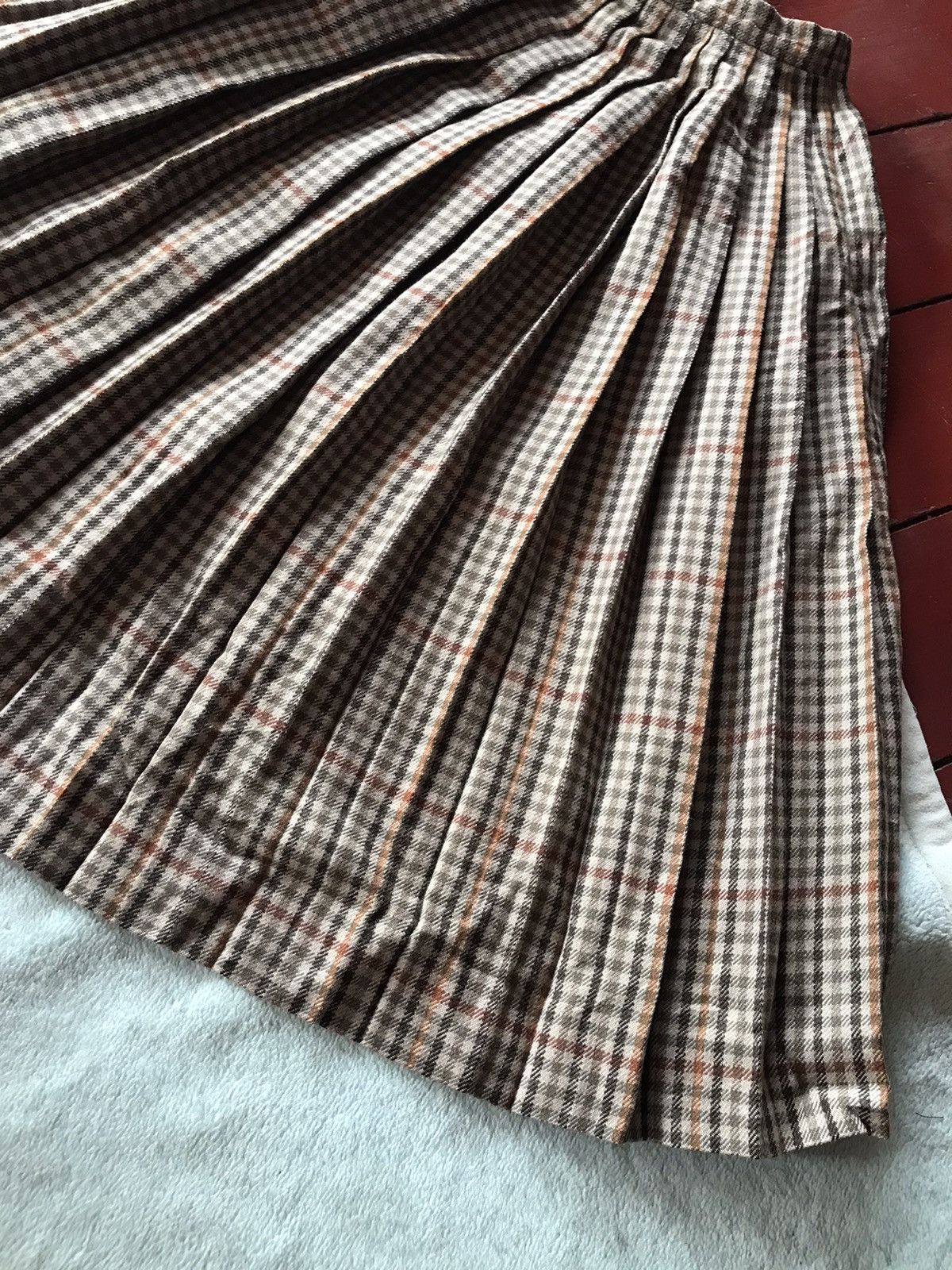 Burberry × Vintage Vintage Burberry Wool Coat and Skirt Set Size M / US 6-8 / IT 42-44 - 9 Thumbnail