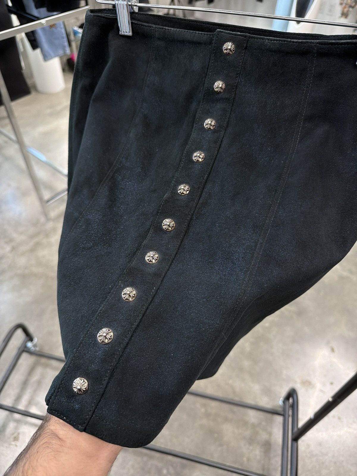 Chrome Hearts Chrome Hearts Black Glitter Suede Skirt Size 25" / US 0 / IT 36 - 2 Thumbnail