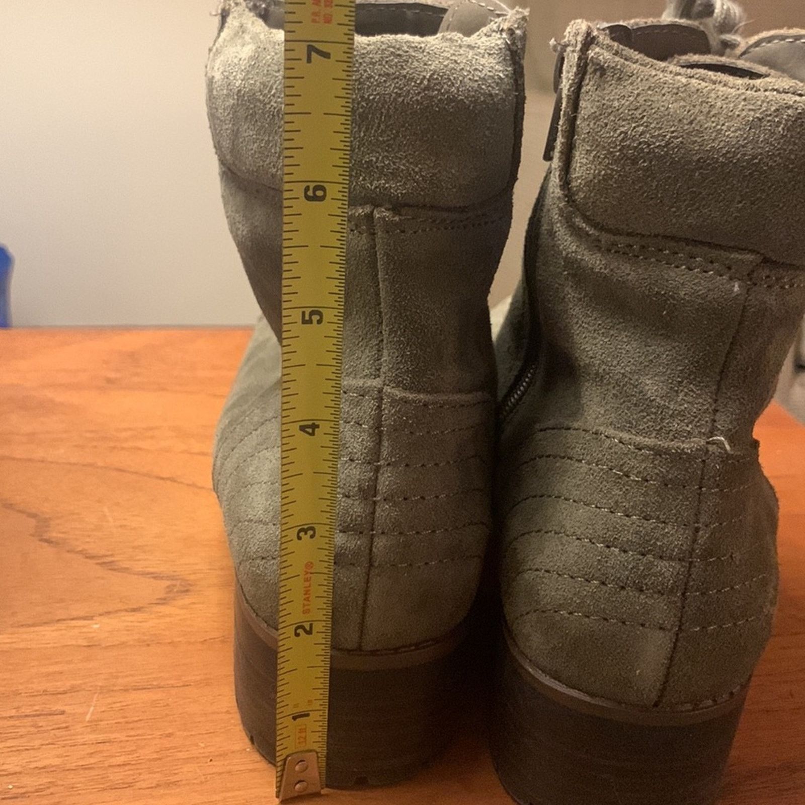 Vintage Crown Vintage rugged lace up boots lug soles otter Size US 8 / IT 38 - 11 Thumbnail