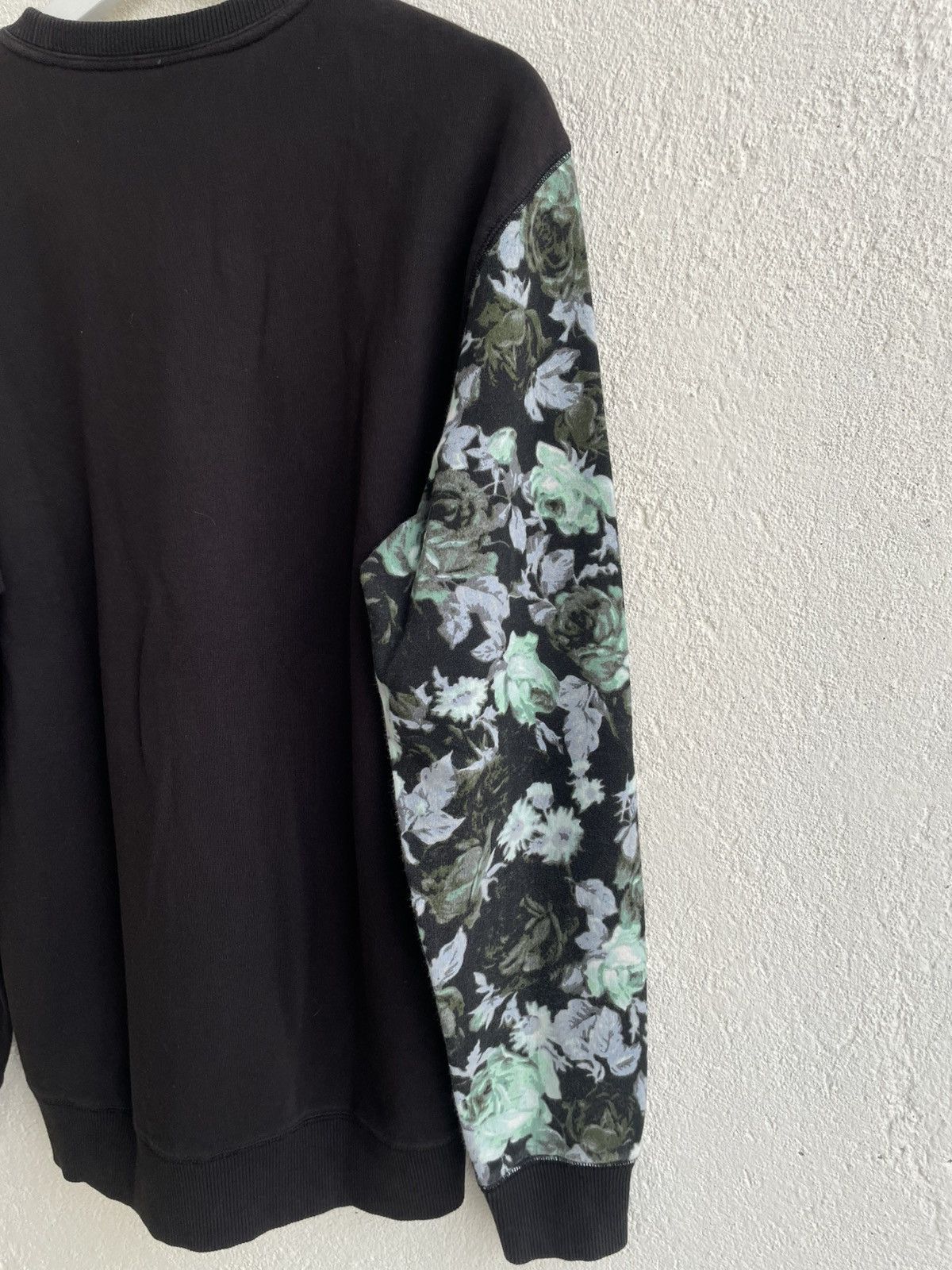Undercover 2000s Armani Exchange asymmetrical floral Panel Ifsix Maison Size US M / EU 48-50 / 2 - 9 Thumbnail