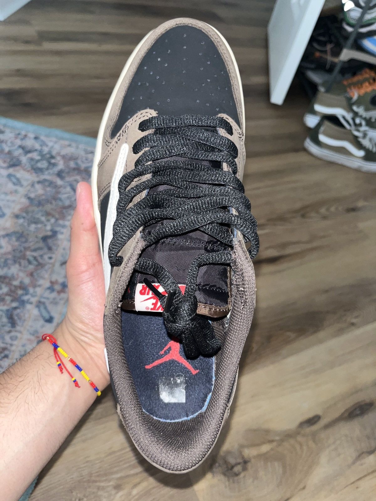 Nike × Travis Scott Travis Scott Jordan 1 Low “Mocha” Size US 8.5 / EU 41-42 - 19 Thumbnail
