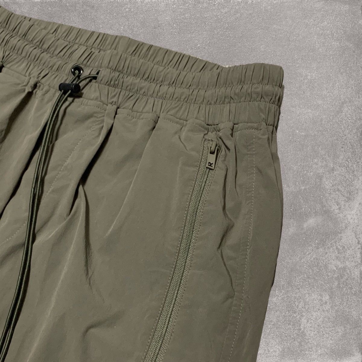 Represent Clo. Represent Small 247 Pants Olive Bottoms Size US 30 / EU 46 - 3 Thumbnail