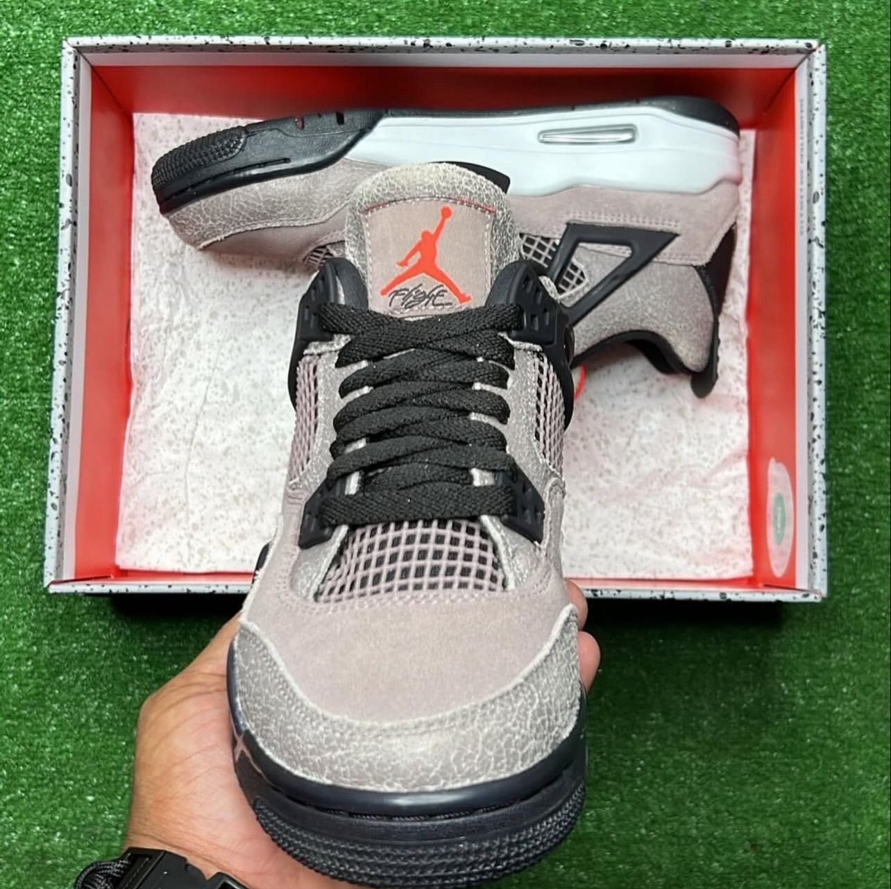 Jordan Brand Air Jordan 4 Retro GS ‘ Taupe Haze ‘ Size US 6 / EU 39 - 4 Thumbnail