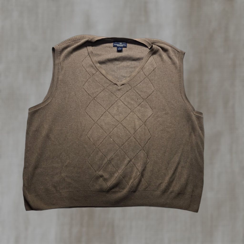 Izod IZOD Sweater Vest Shirt Mens 2XL Brown Cable Knit Cotton V-Neck All Seasons Golf Regular Classic Vest Mens Size US XXL / EU 58 / 5 - 1 Thumbnail