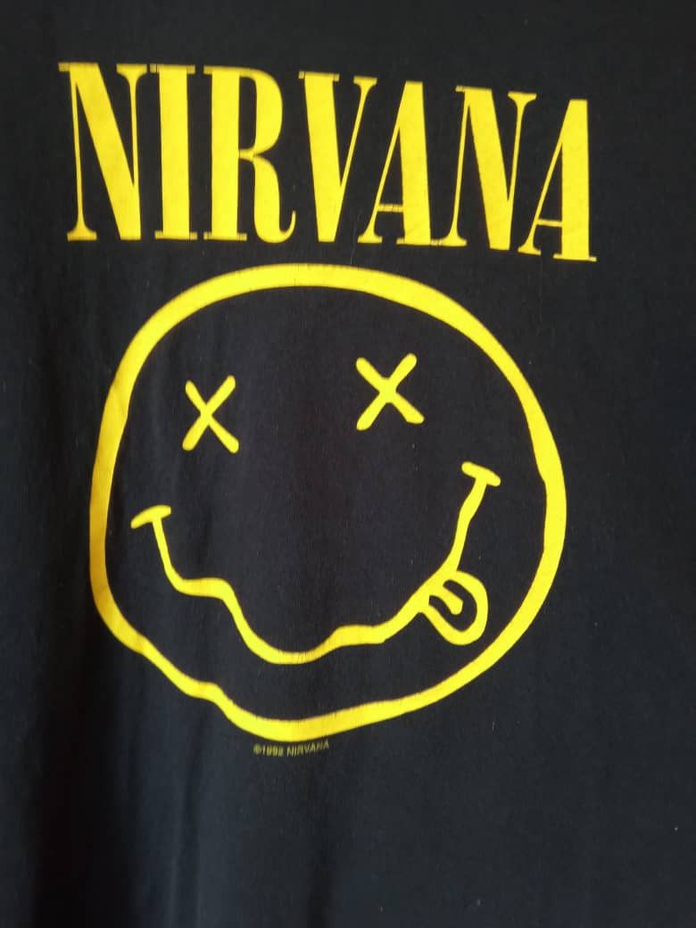 Band Tees × Nirvana × Vintage Nirvana "Flower Sniffin Kitty Pettin..." 1992 Smiley T-Shirt Size US M / EU 48-50 / 2 - 4 Thumbnail