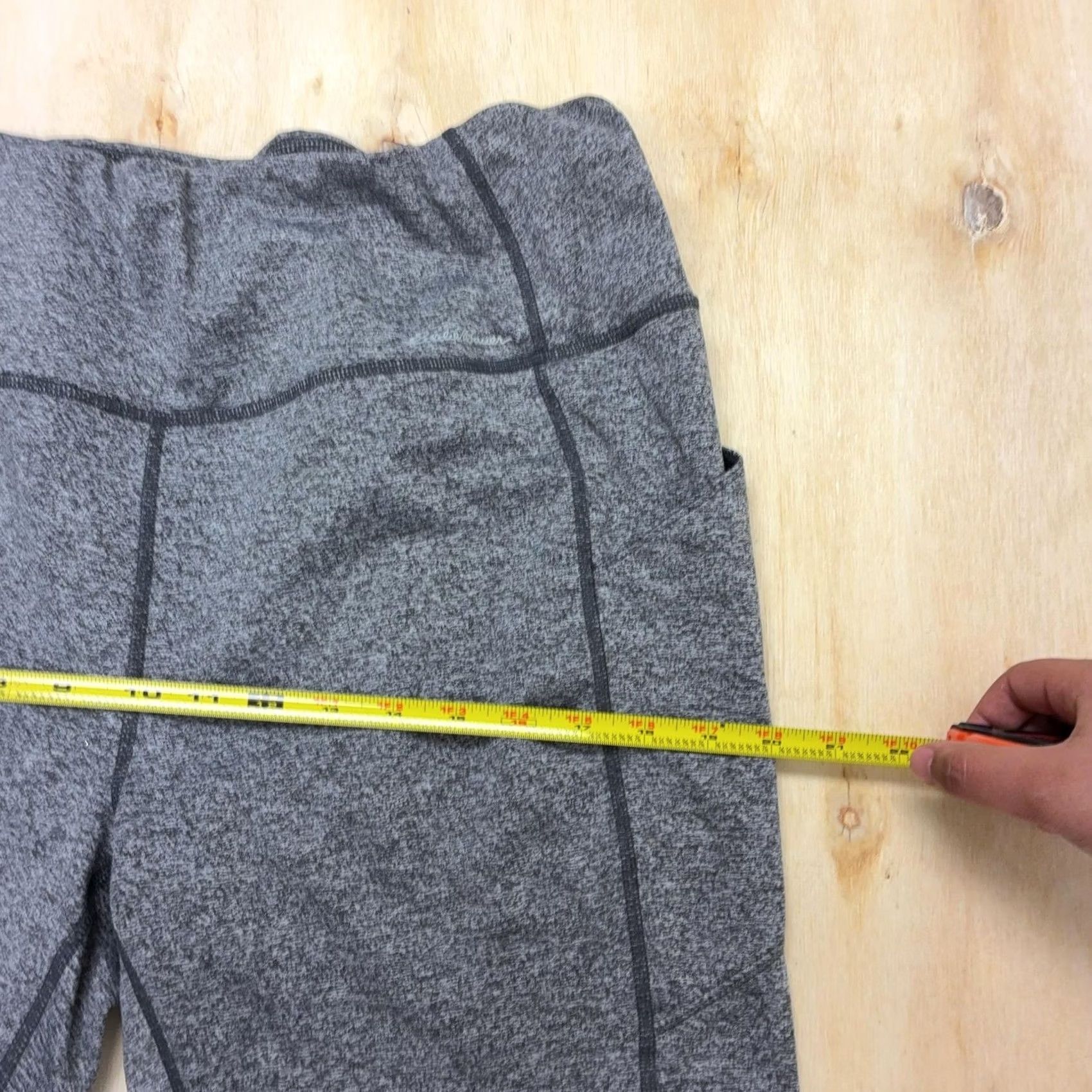 Eddie Bauer Eddie Bauer Leggings Womens XL Gray Ankle Knit Elastic Waist Zip Pocket Gym Size 40" / US 18 - 6 Thumbnail