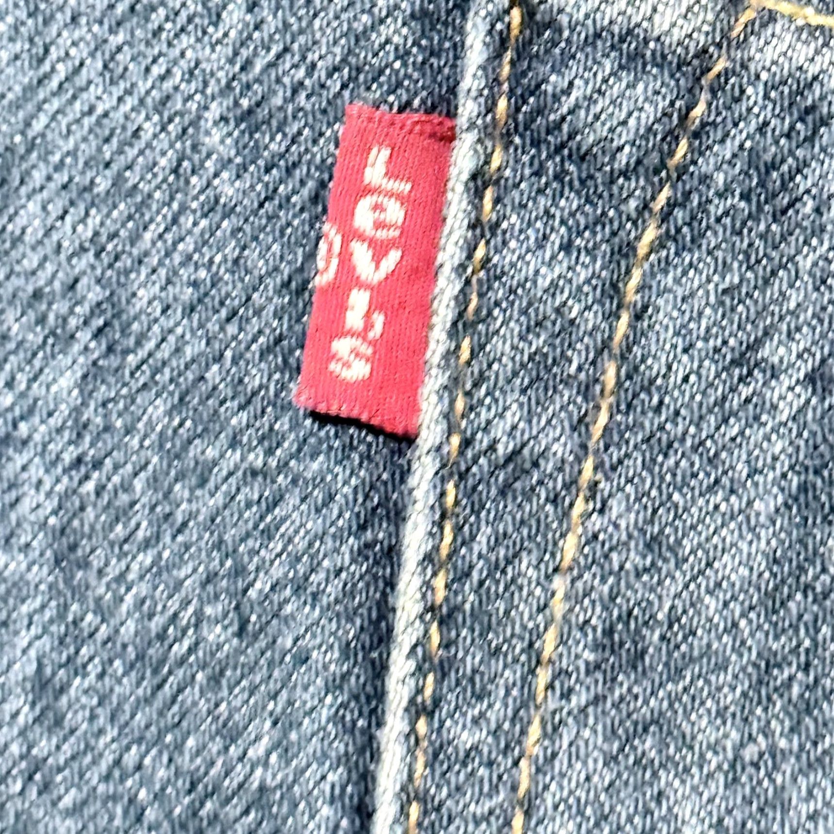 Levi's VINTAGE Levi's 501 Jeans Men Regular 38x30 Blue Light Wash Denim Classic Straight Jeans Mens Size US 38 / EU 54 - 3 Thumbnail