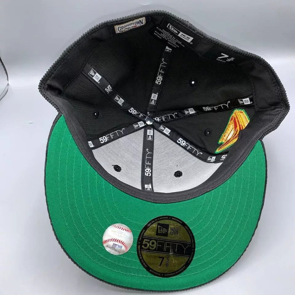New Era Brooklyn Dodgers Hat Men 7 5/8 Black Corduroy Fitted Cap Size ONE SIZE - 7 Thumbnail