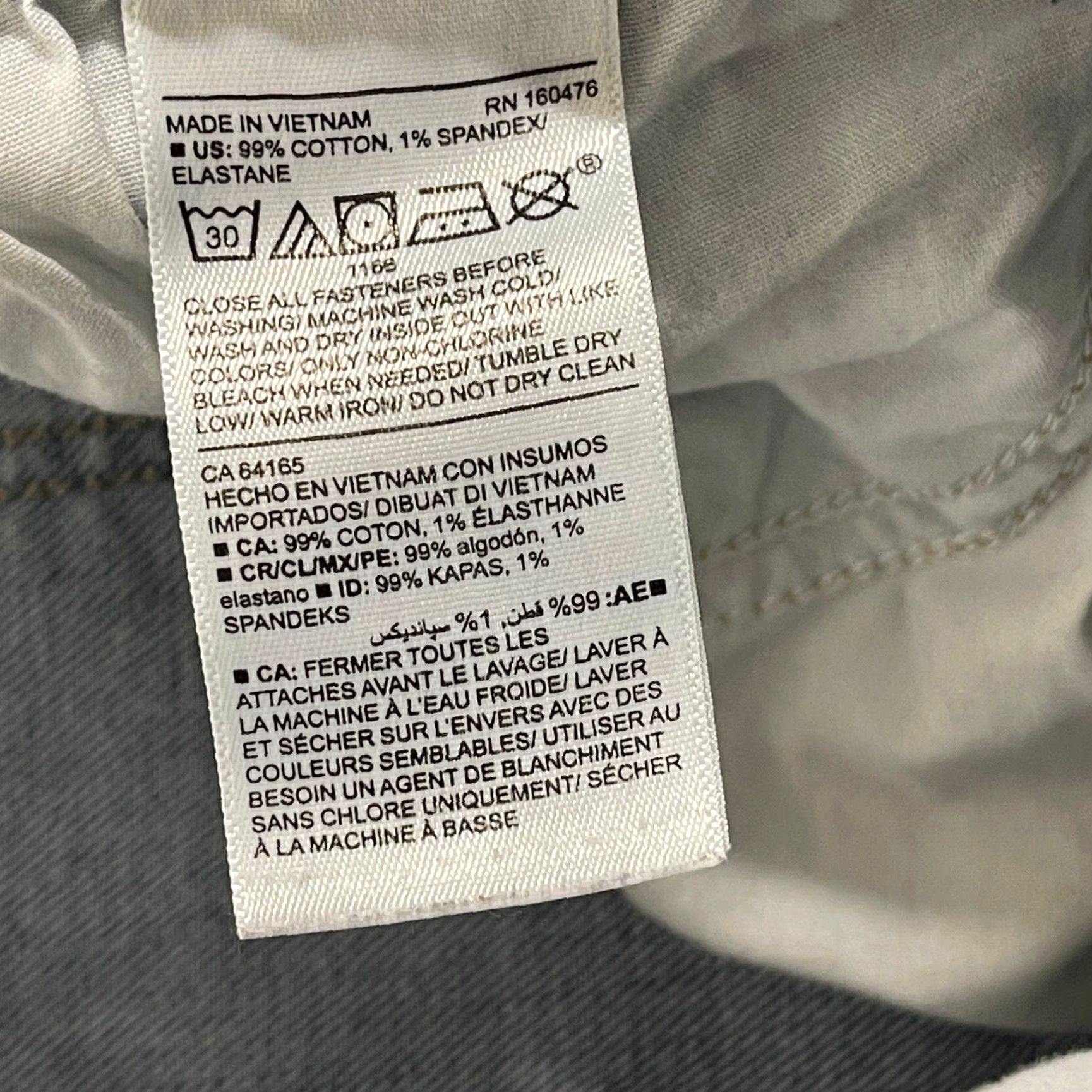 Old Navy Old Navy Jeans Size 4 Light Blue Denim Distressed Raw Hem 5-Pocket Belt Loops Mid Rise Regular Fit 26in Inseam Women Streetwear Jeans Size 30" / US 8 / IT 44 - 5 Thumbnail