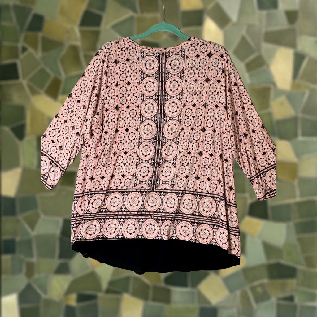 Vintage Rose + Olive Top Womens 2X Pink Boho Geometric Artsy 3/4 Sleeve NWT Size XXL / US 16-18 / IT 52-54 - 1 Thumbnail