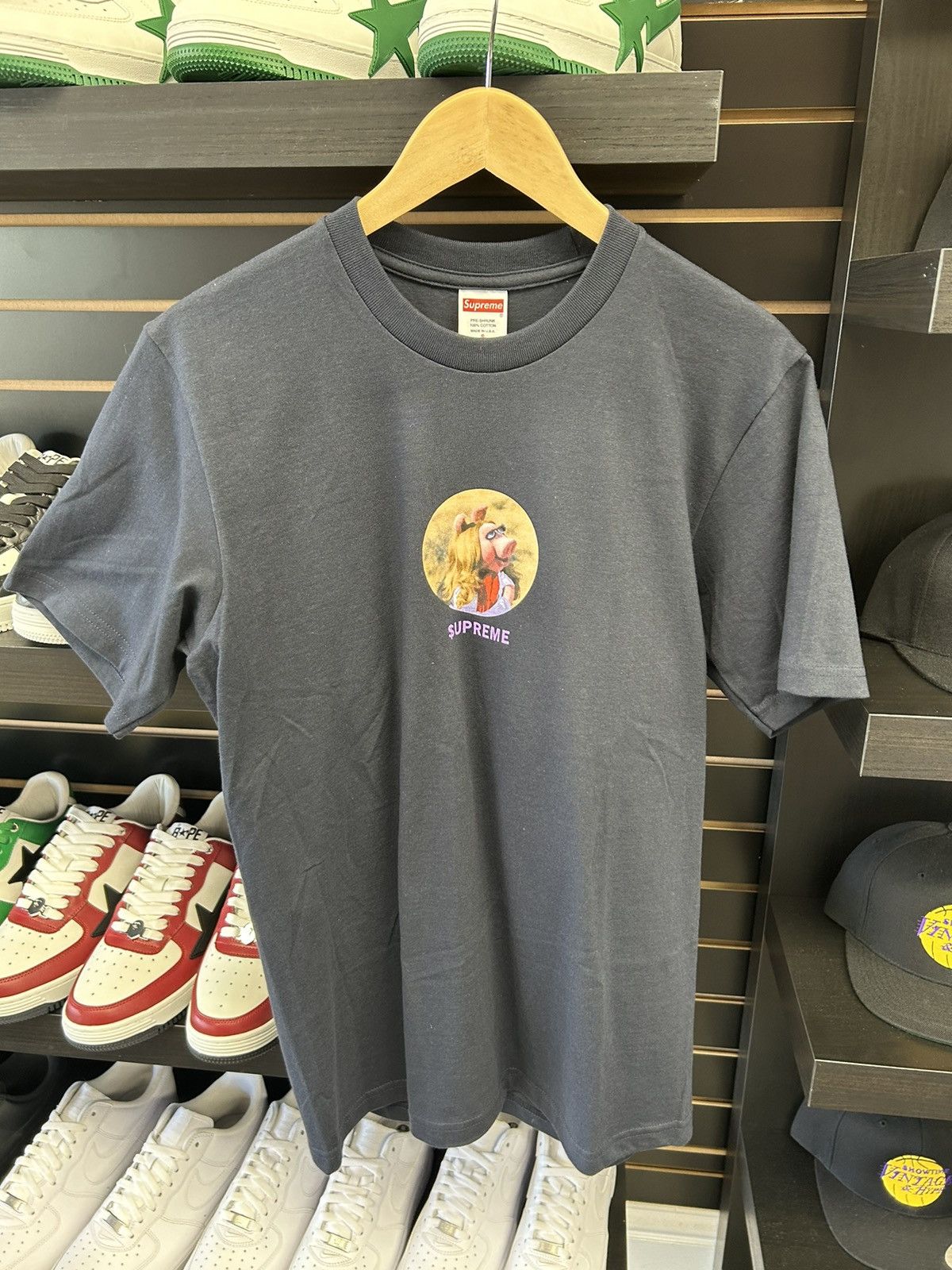 Disney × Supreme Supreme x The Muppets T-shirt Size US S / EU 44-46 / 1 - 1 Thumbnail