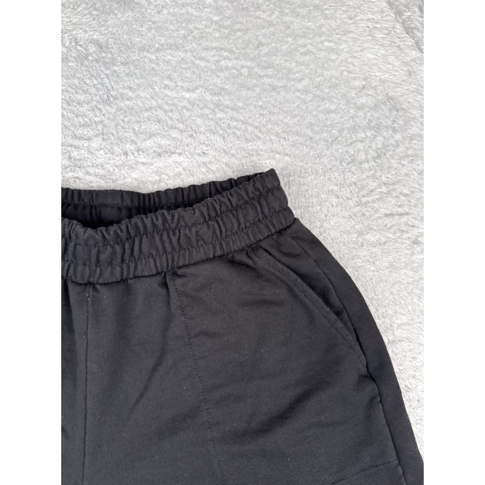 The North Face The North Face Shorts Women S Black Cotton French Terry Elastic Waist Pockets Mid Rise 5in Womens Size 28" / US 6 / IT 42 - 5 Thumbnail