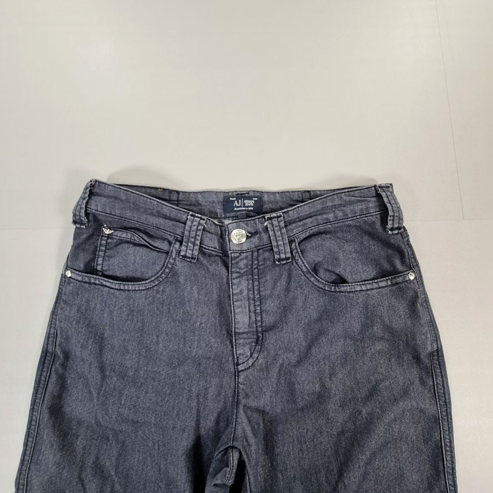 Vintage Armani Jeans Jeans Blue W28 L34 Regular Fit Straight Leg Mid Rise Denim Womens Jeans Size 28" / US 6 / IT 42 - 2 Thumbnail