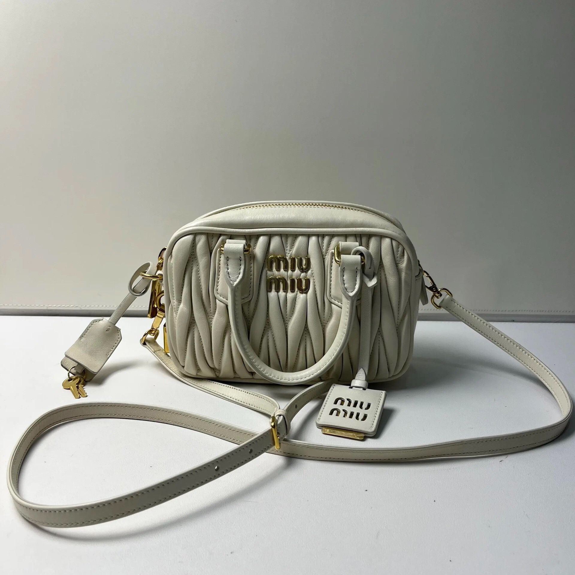 Miu Miu Pre-loved Bag Very good condition Size ONE SIZE - 1 Thumbnail