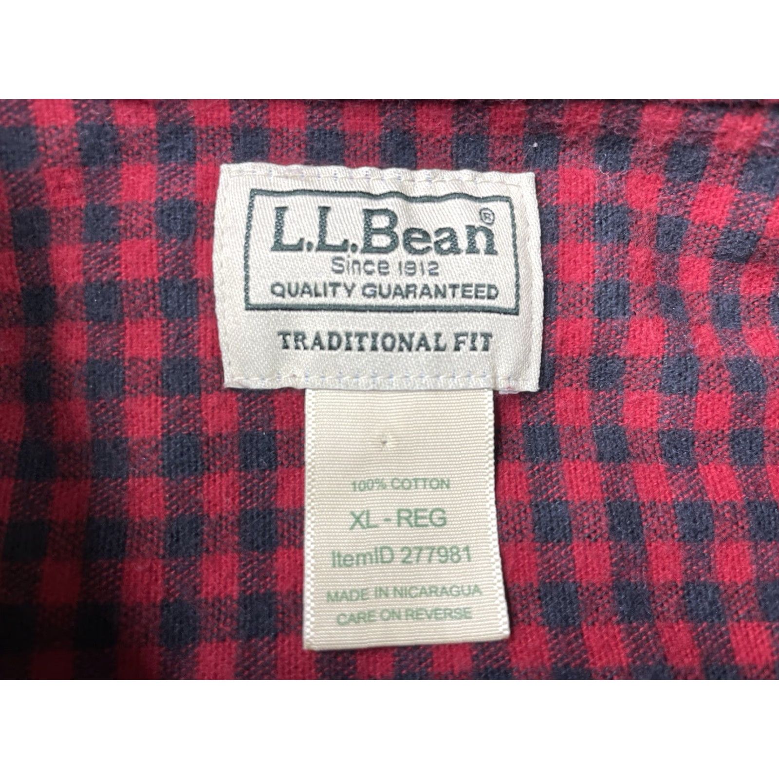 Vintage VINTAGE LL Bean Chamois Flannel Shirt XL Red Black Check Lumberjack Rugged Workwear Size US XL / EU 56 / 4 - 3 Thumbnail