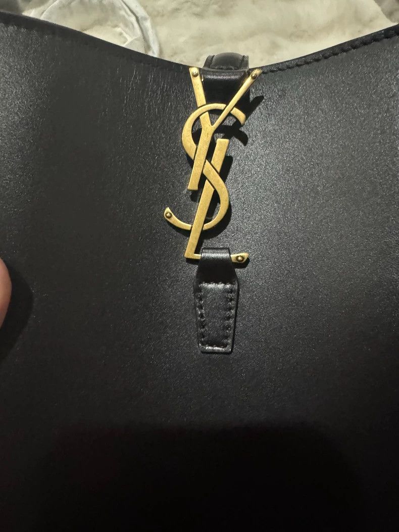 Saint Laurent Paris Saint Laurent Paris Small black gold cowhide bucket hobo b Size ONE SIZE - 5 Thumbnail