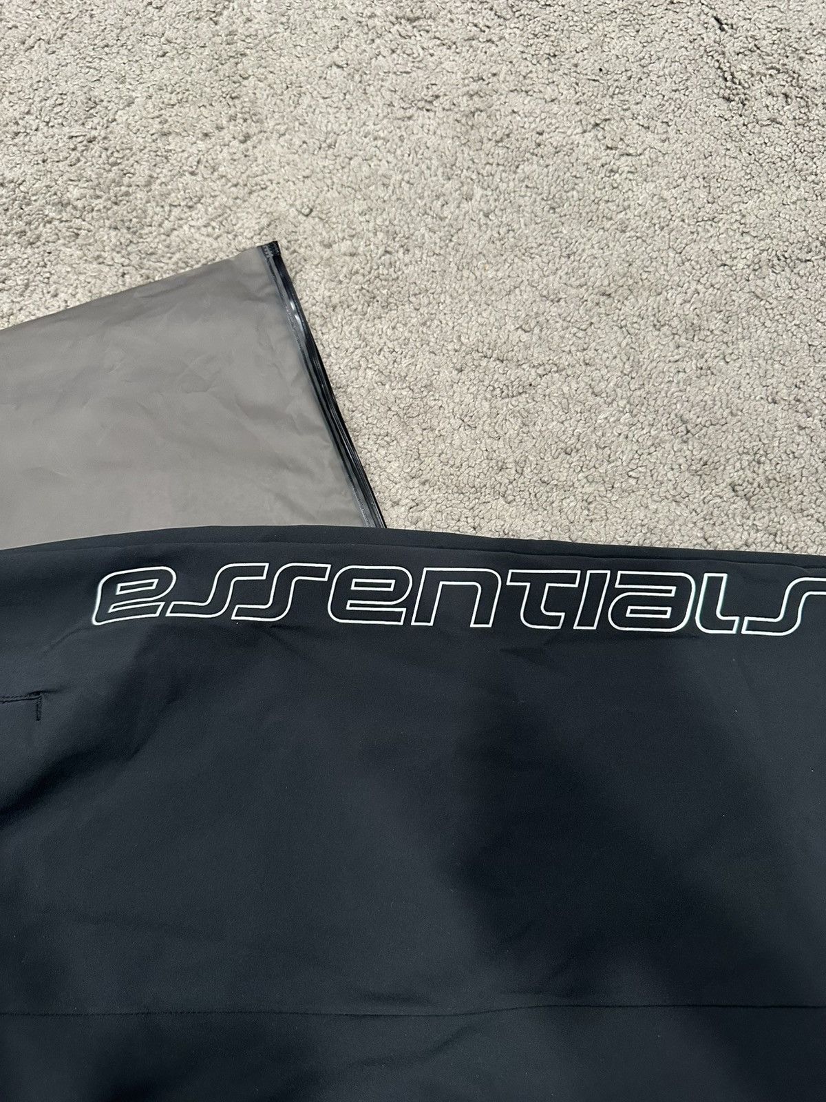 Essentials Tech Nylon Relaxed Track Pant Size US 34 / EU 50 - 3 Thumbnail