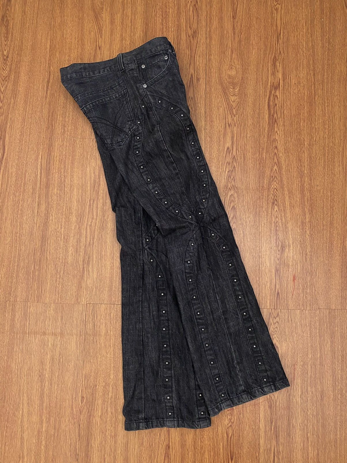 If Six Was Nine × Japanese Brand × Le Grande Bleu (L.G.B.) Shinehill studded flare jeans Size US 32 / EU 48 - 5 Thumbnail