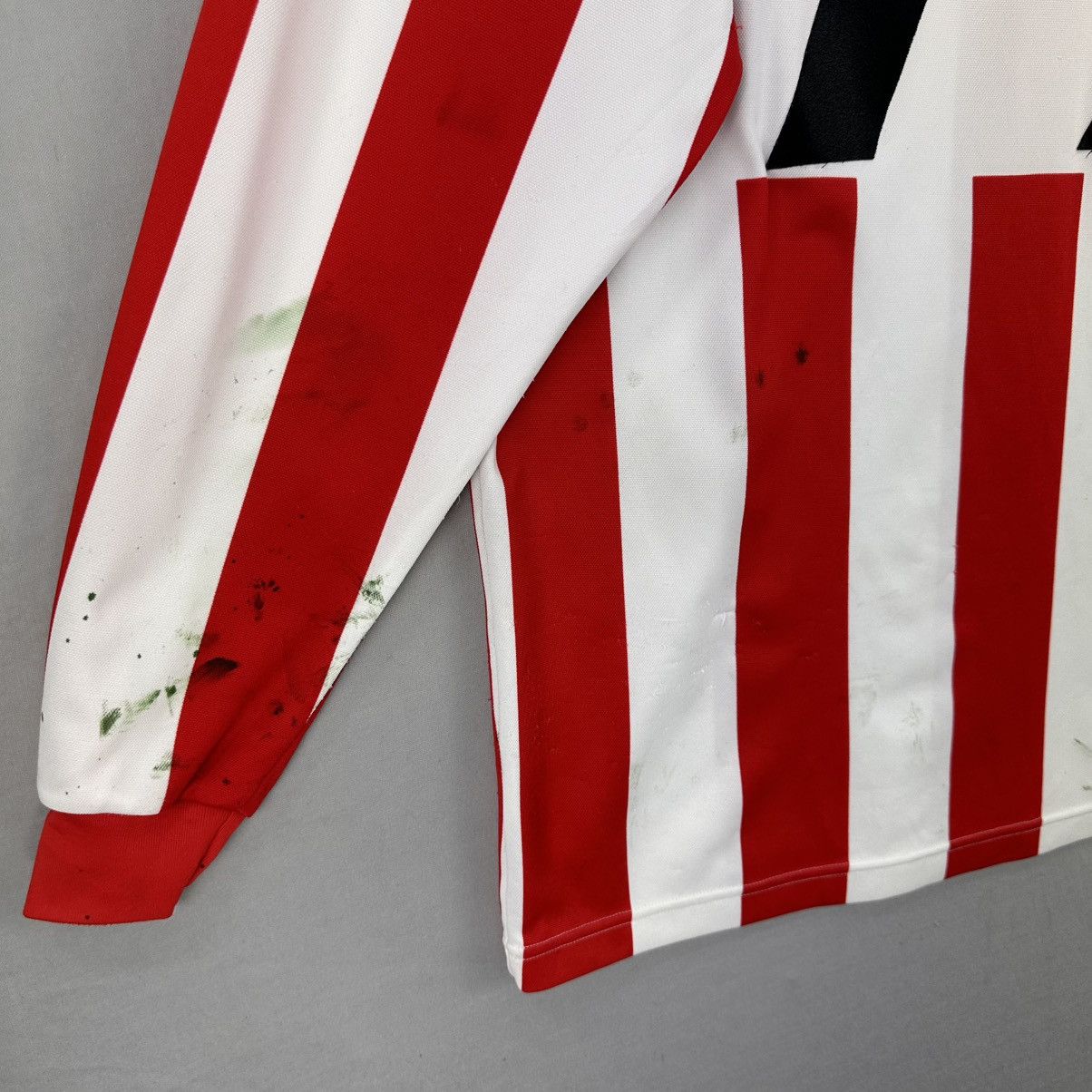 Puma Vintage Puma Jersey Number 77 Red Stripes V-Neck Collar Size US L / EU 52-54 / 3 - 6 Thumbnail