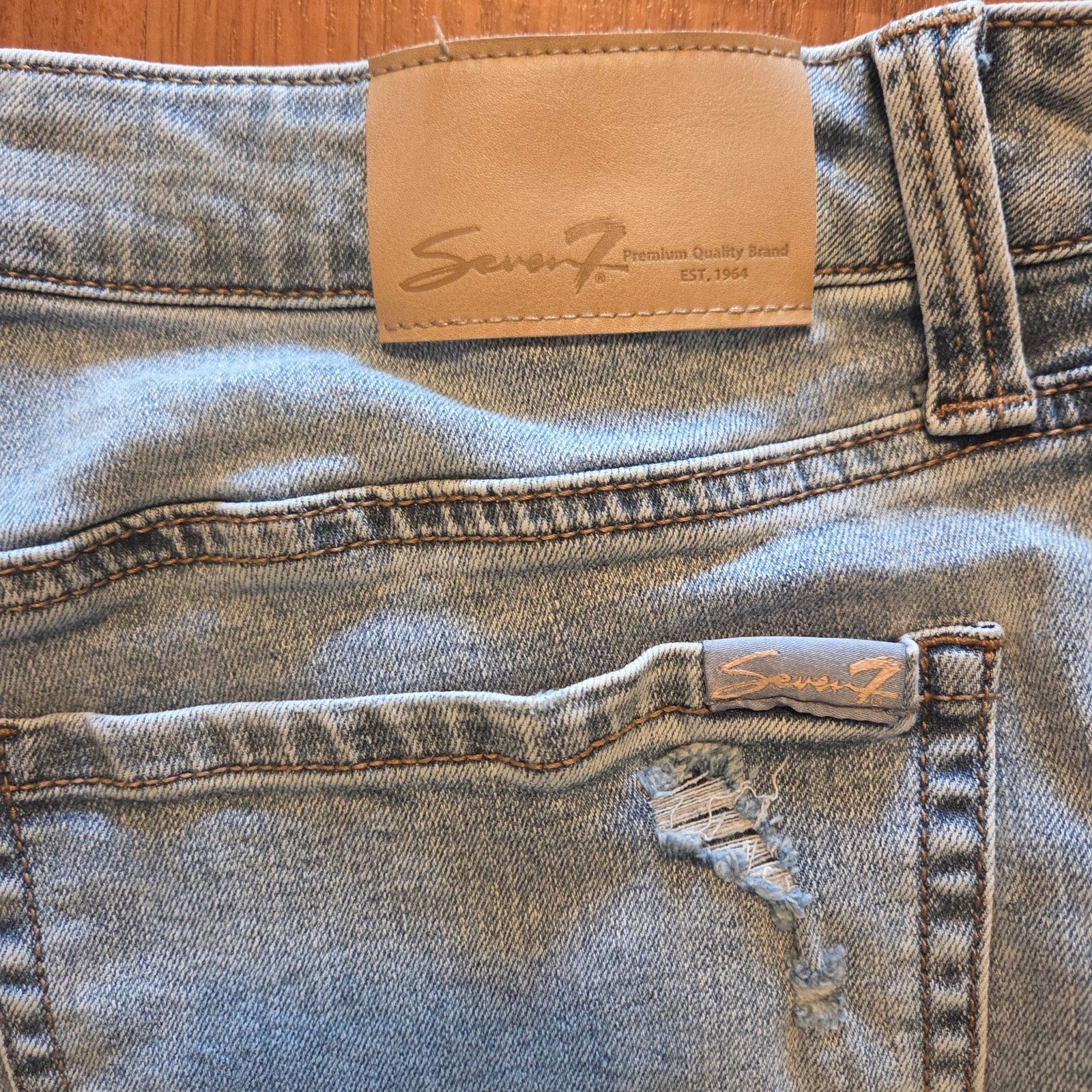 Seven 7 Seven7 Acid Wash Distressed Denim Shorts - Women's 12 Size 34" / US 12 / IT 48 - 3 Thumbnail