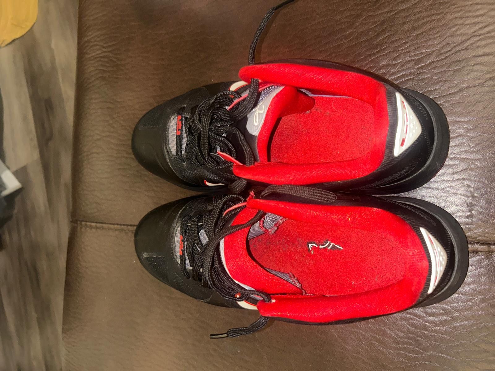 Nike NEW NEVER WORN Lebron 9 Black / Red Size US 12 / EU 45 - 4 Thumbnail