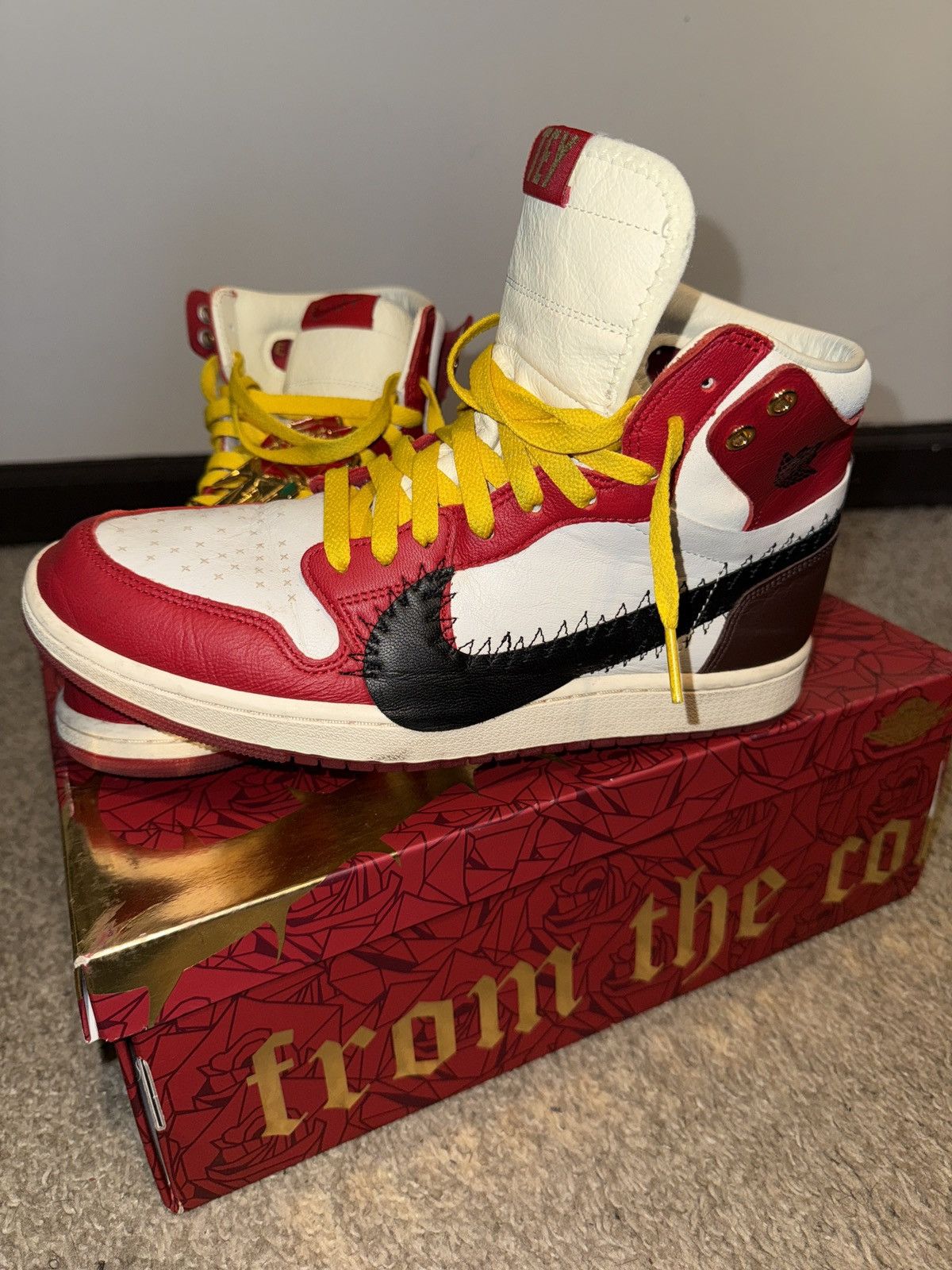 Jordan Brand × Nike Jordan 1 x Teyana Taylor (AUTOGRAPHED!) Size US 9 / EU 42 - 2 Thumbnail
