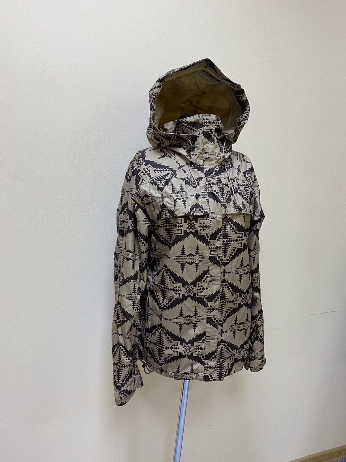 Nike Nike ACG Hooded Full Zip Ski Jacket Women's Aztec Print Size M / US 6-8 / IT 42-44 - 3 Thumbnail