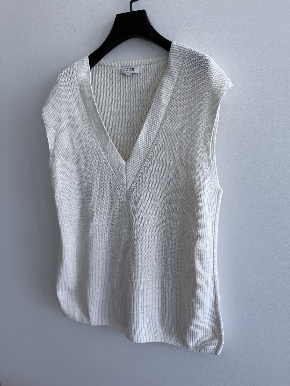 Cos Cos knitted cream vest Size US S / EU 44-46 / 1 - 3 Thumbnail