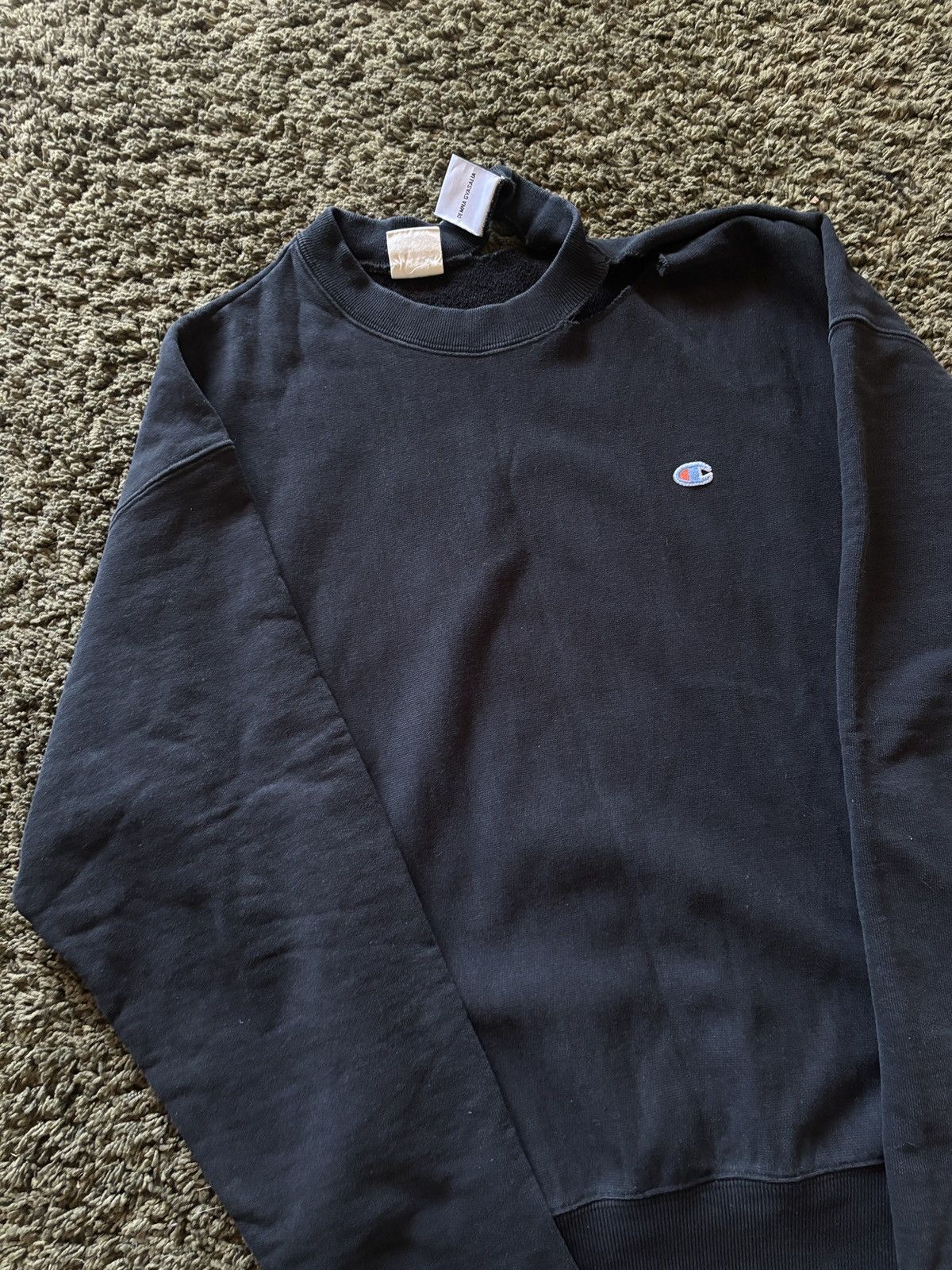 Champion × Vetements SS17 Vetements x Champion Cut Out Oversized Crewneck Size US XS / EU 42 / 0 - 3 Thumbnail