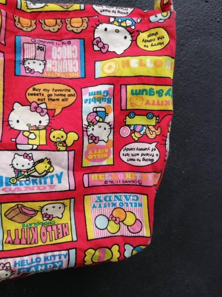 Anime × Japanese Brand Hello Kitty Sanrio Japan Sling Bag Size ONE SIZE - 4 Thumbnail